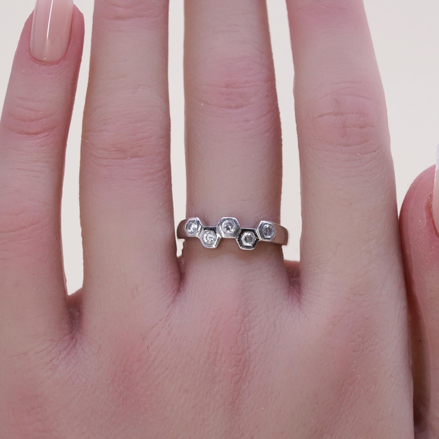 Size 7.25, sterling 925 silver ring, engagement band hexagram honeycomb cut cz