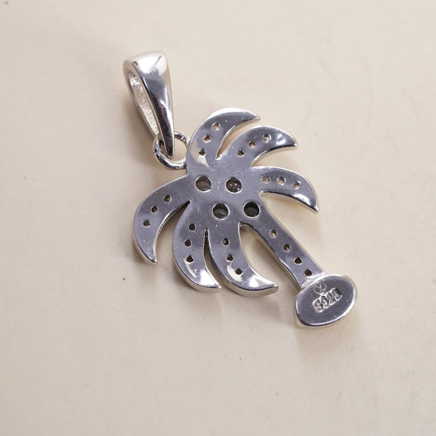 Vintage sterling 925 silver palm tree pendant with cluster cz