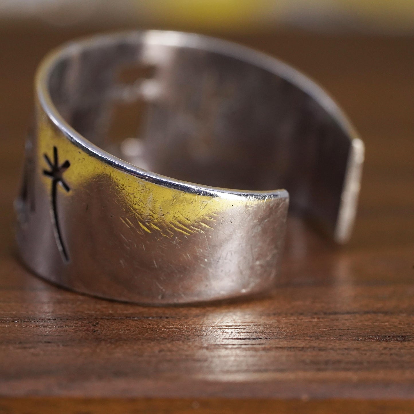 10.75, Native American Sterling 925 Silver Storyteller Ring Cutout Figures Ring