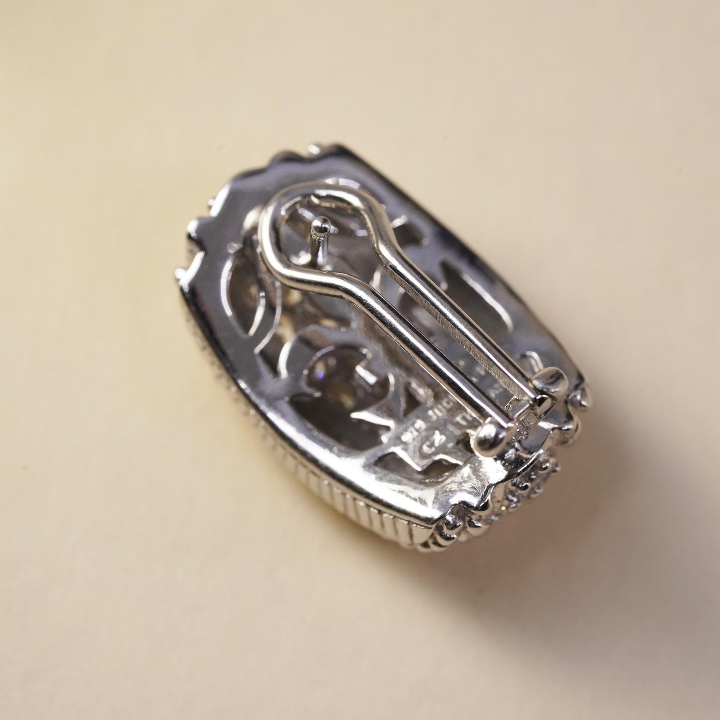 Judith Ripka Sterling 925 silver 1 stud with cz, cable textured SINGLE earring