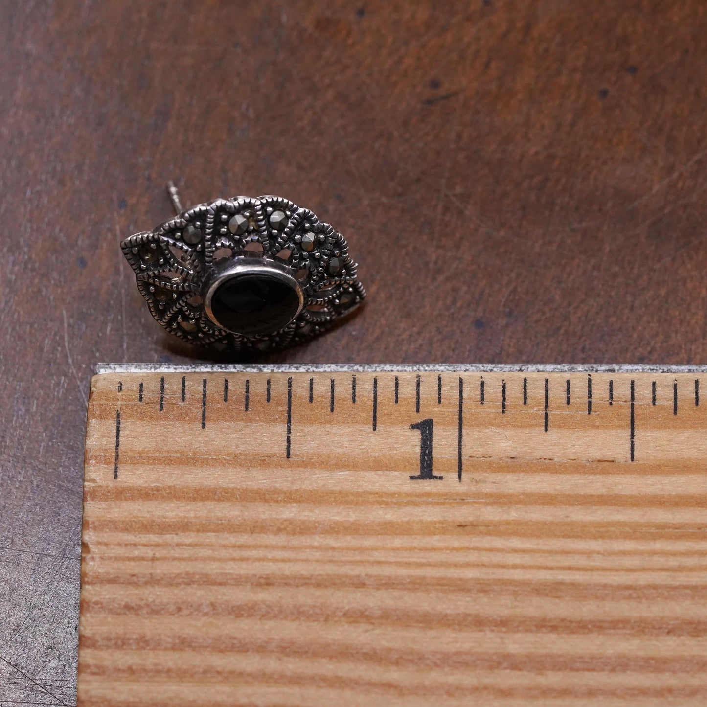 VTG Sterling 925 silver handmade stud with onyx and marcasite, single earring