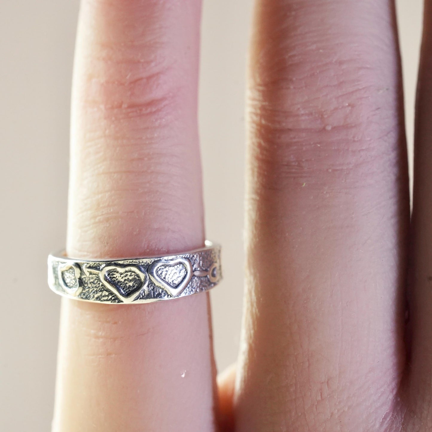 Size 4.25, vintage Sterling silver handmade ring, 925 heart arrow open band