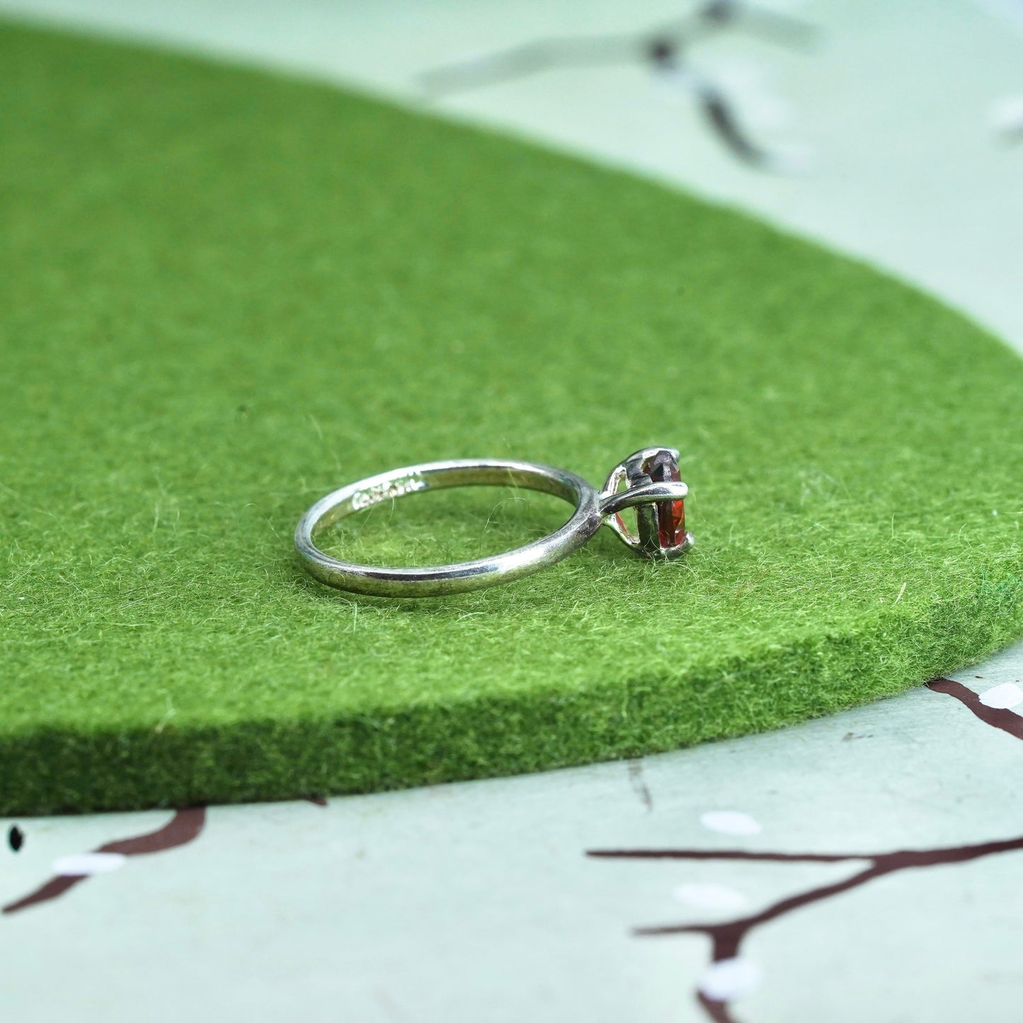 Size 6, Sterling 925 silver ring, engagement stackable ring with heart garnet