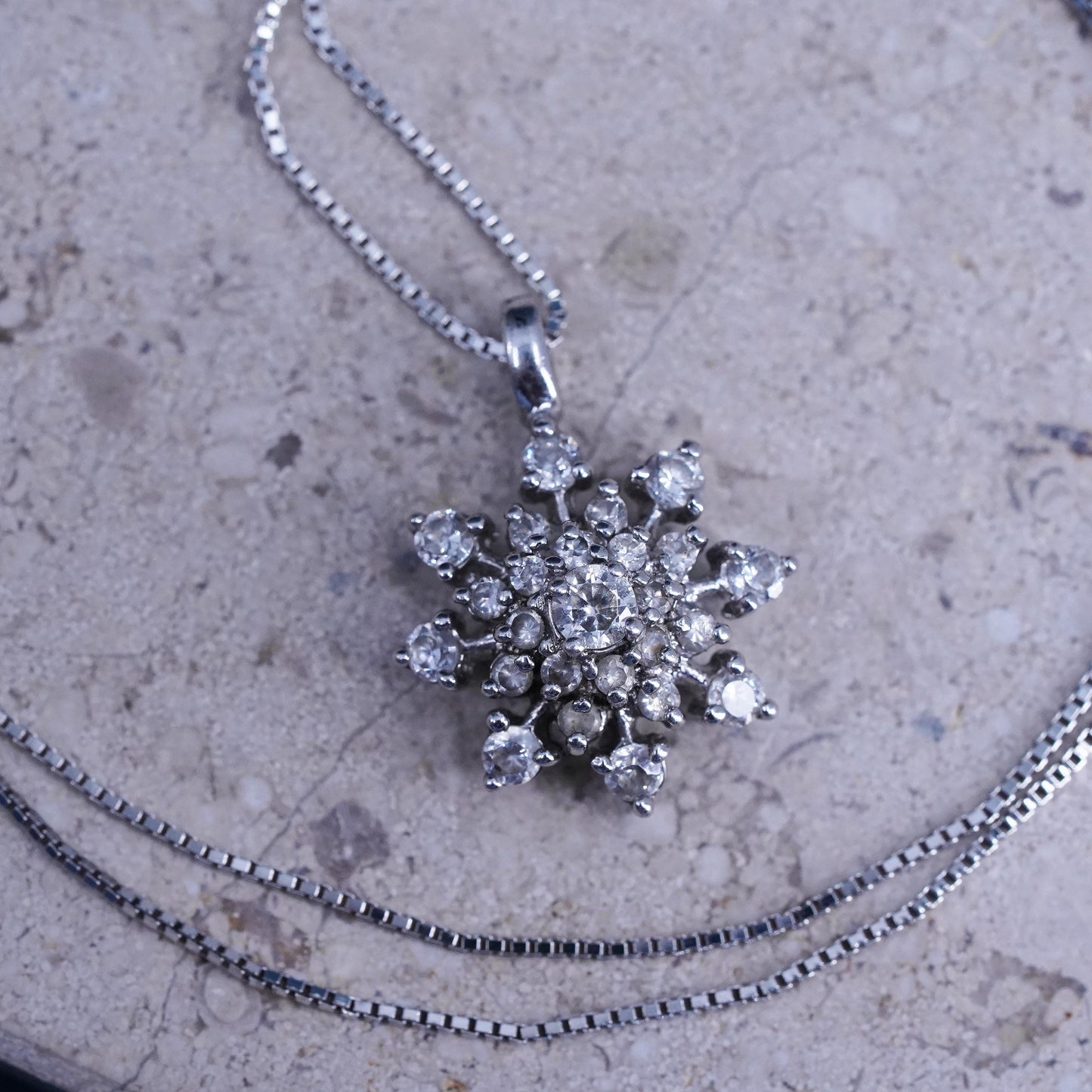 18”, VTG sterling silver box chain necklace, 925 snowflake pendant cluster cz