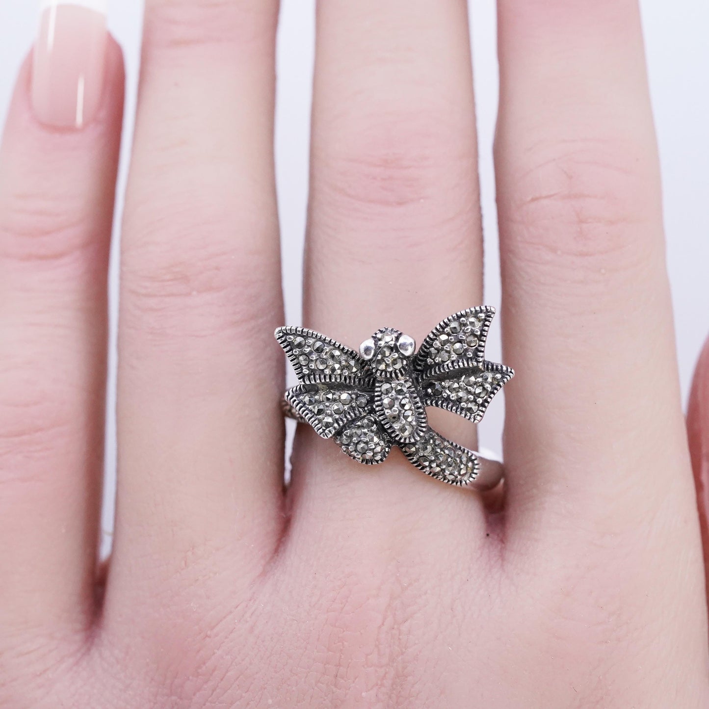 Size 7, vintage Sterling 925 silver handmade ring, dragonfly band