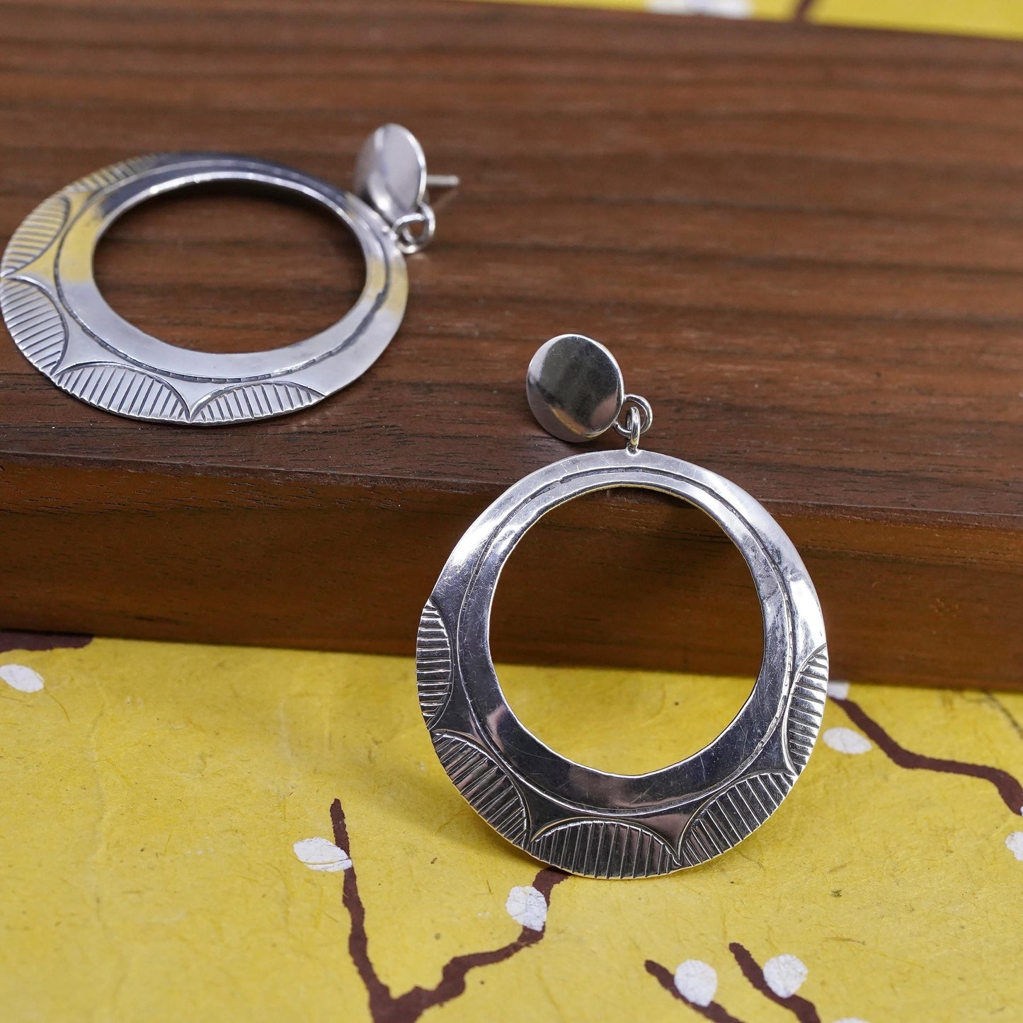 Vintage southwestern Sterling 925 silver handmade textured circle disc earrings