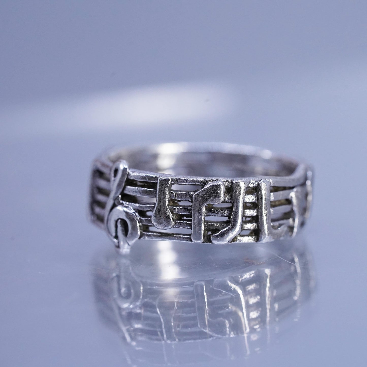 Size 6.5, vtg southwestern Sterling 925 silver handmade ring, music note band