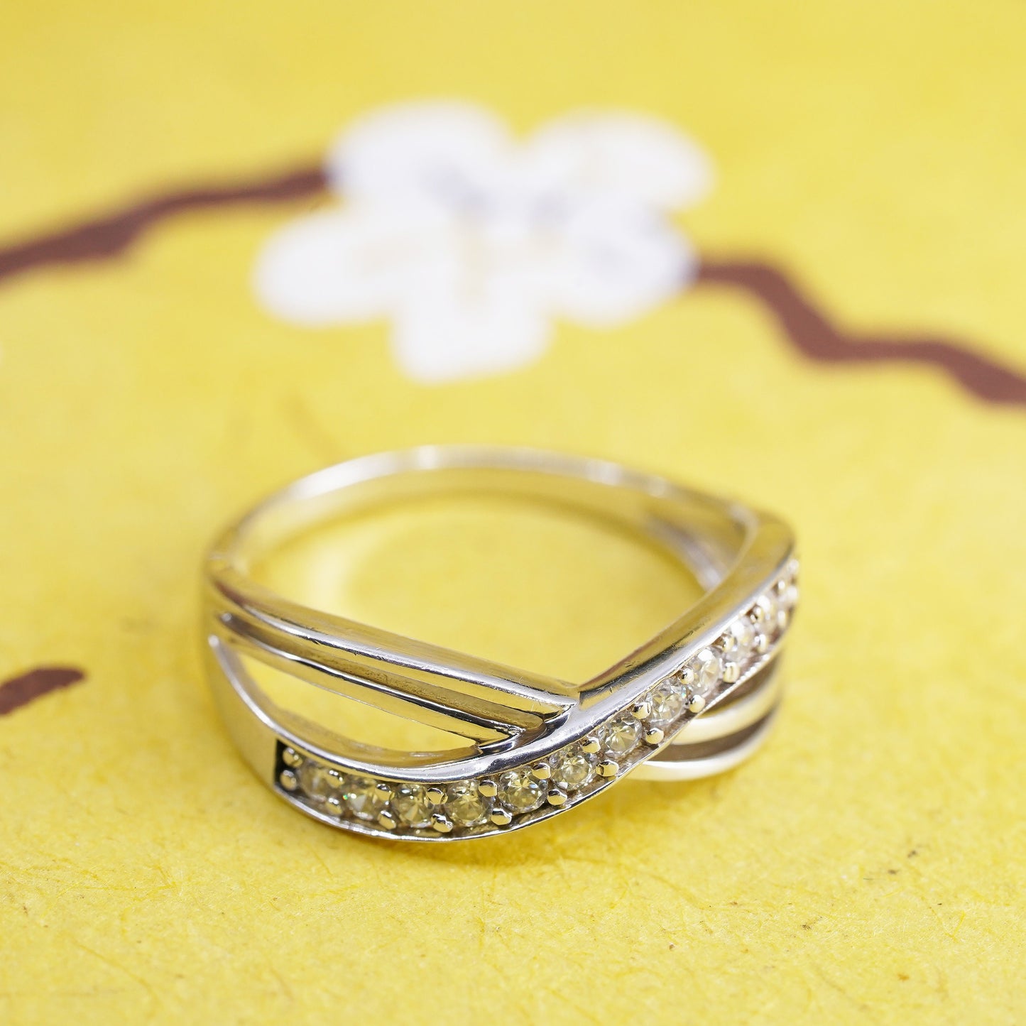 Size 7, vintage Sterling silver handmade ring, 925 wavy band with cz