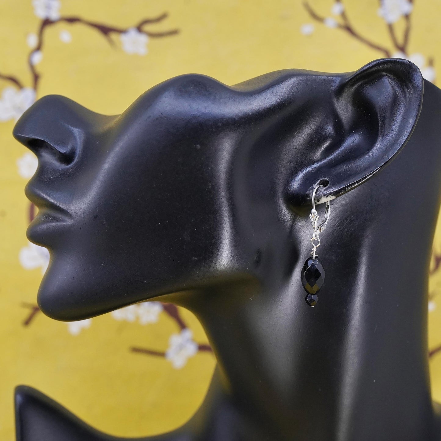 Vintage Sterling 925 silver handmade earrings onyx beads lever back closing