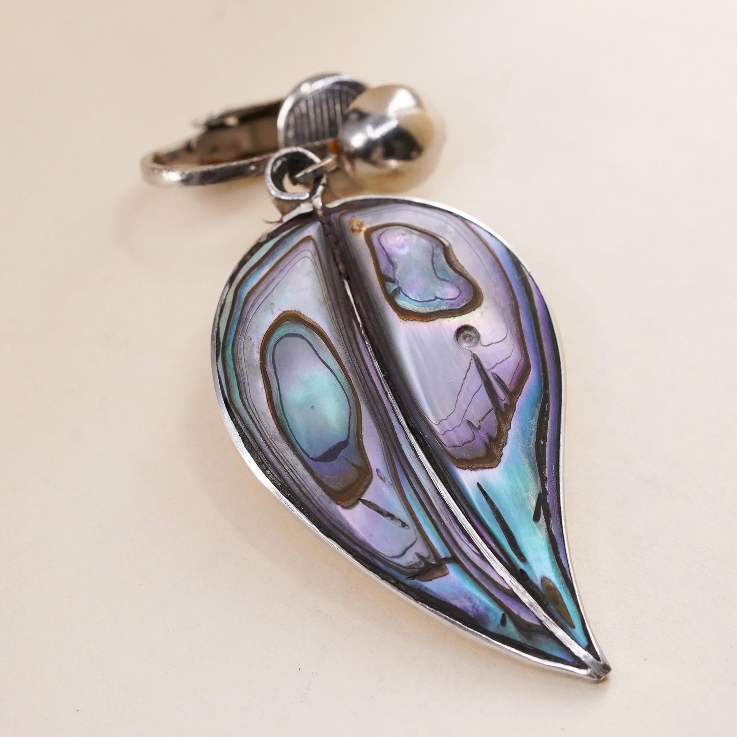 Mexican Taxco sterling silver single earring, 925 clip on leaf pendant abalone