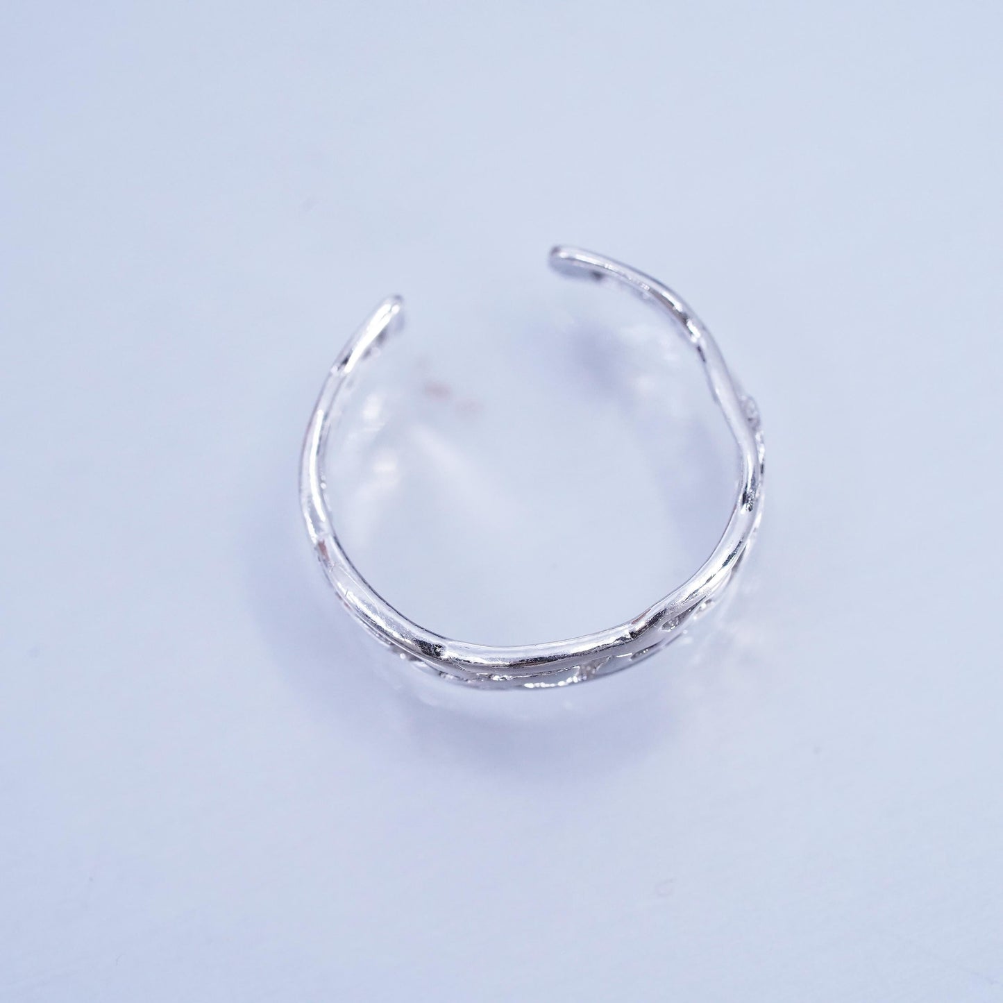 Size 3, vtg southwestern Sterling 925 silver handmade ring, textured open band
