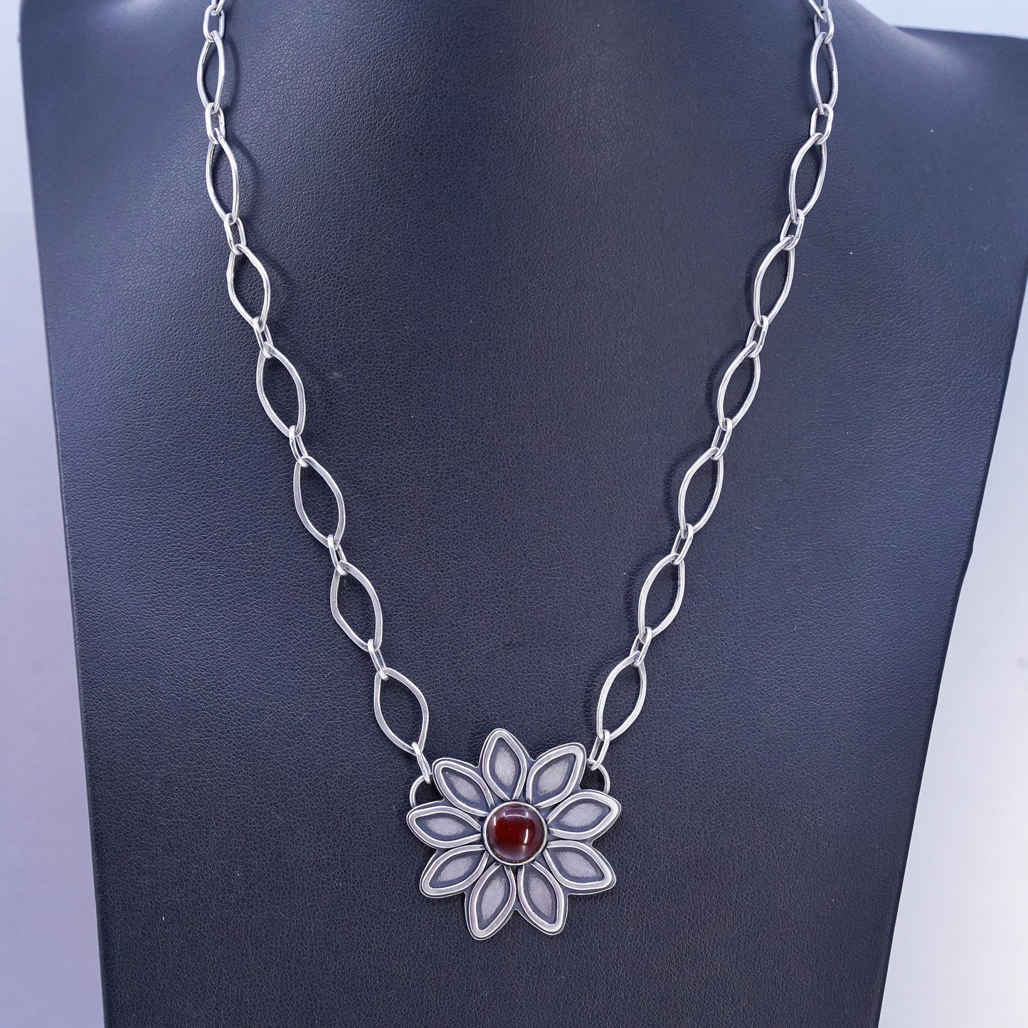 18", ALT matte Sterling 925 Silver flatten necklace garnet sunflower pendant
