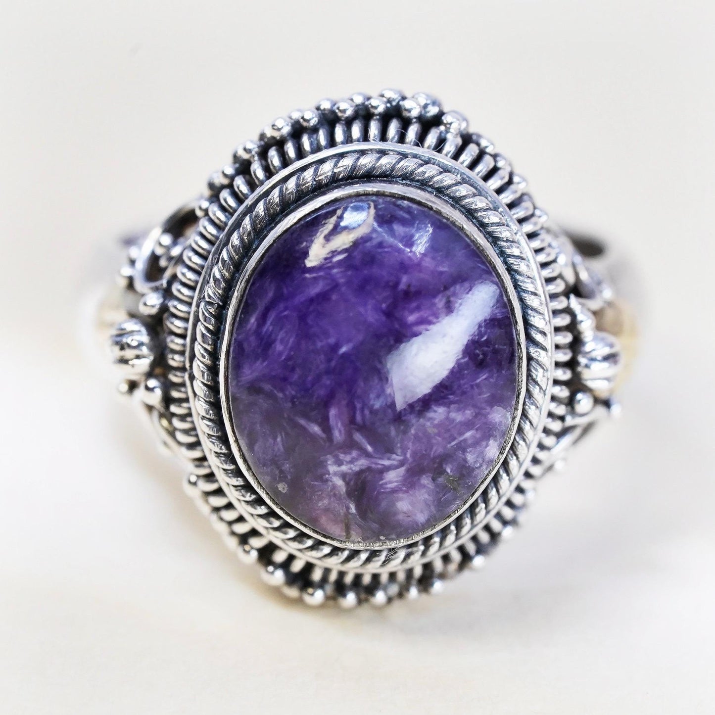Size 7, VTG 925 Sterling silver ring with 14K Gold leaf, oval amethyst cable