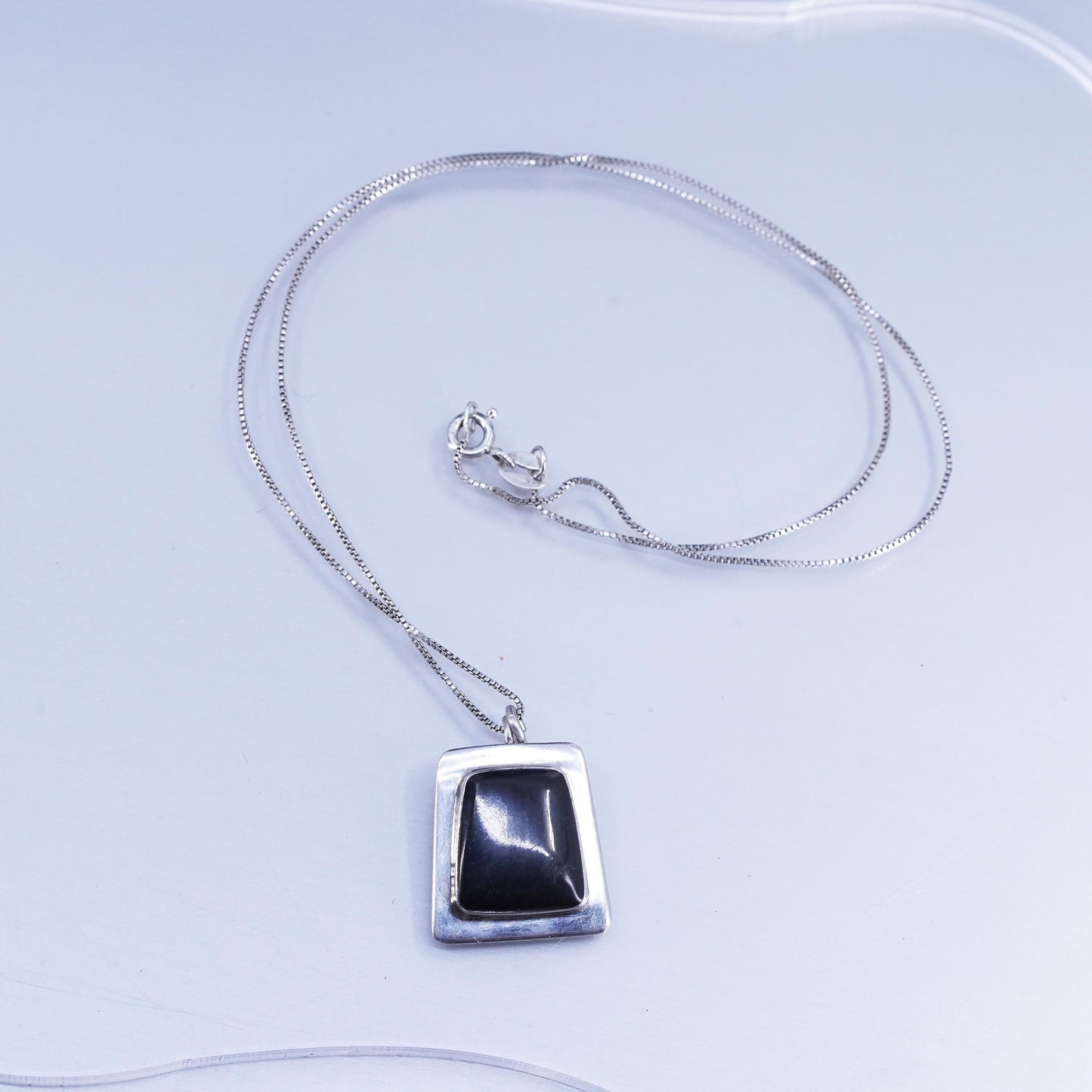 16”, vintage Mexican Sterling 925 silver box chain necklace leaves pendant onyx