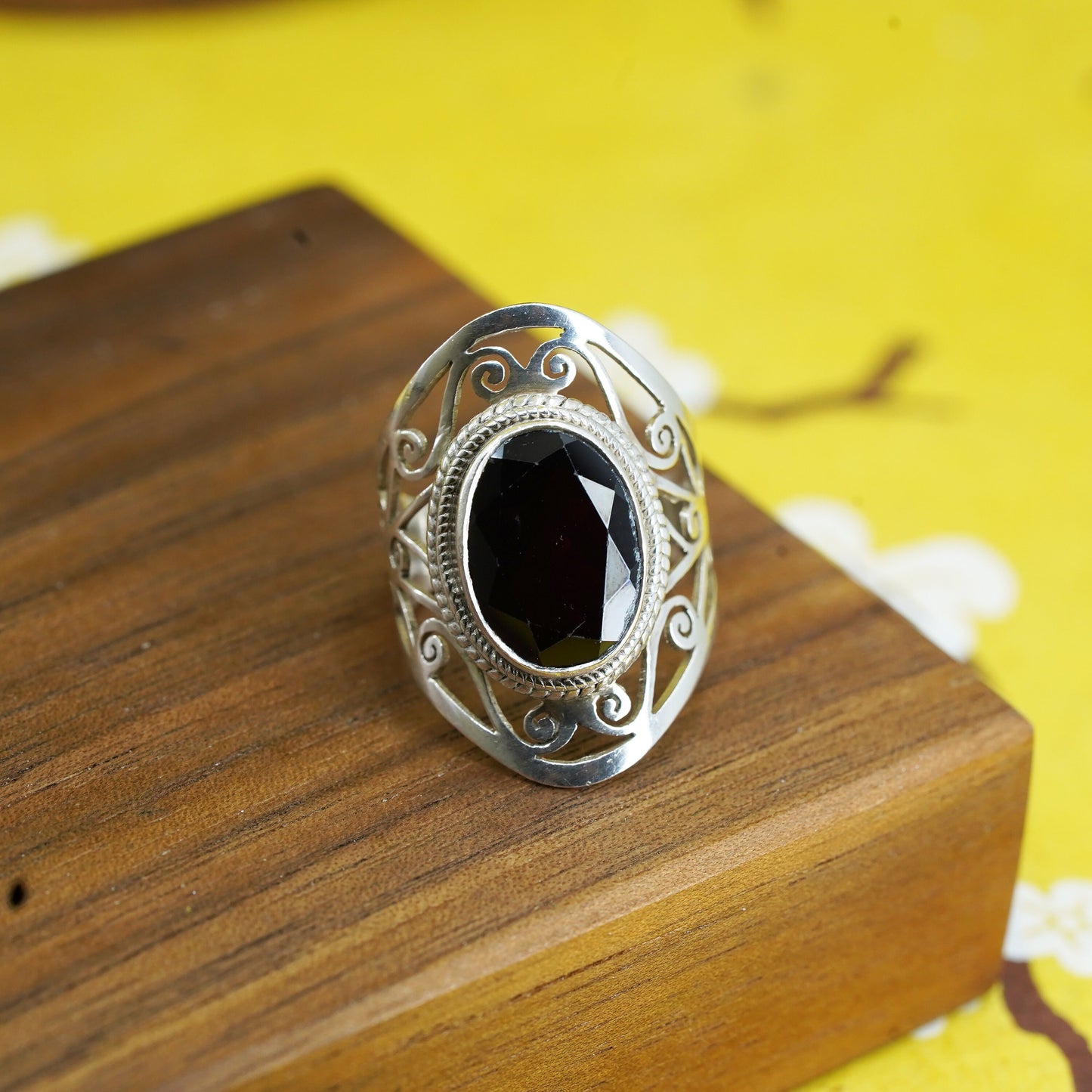 Size 7, vintage Sterling 925 silver handmade wide filigree ring with garnet