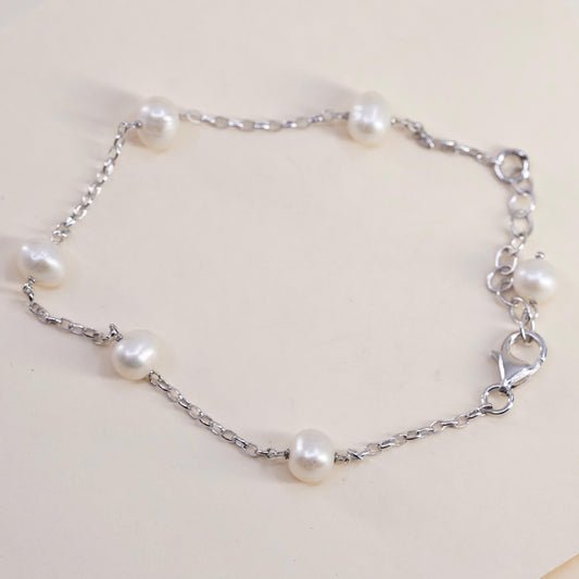 8.25”, Vintage handmade bracelet, circle chain with 6mm freshwater pearl bead