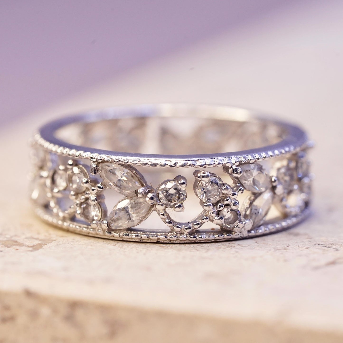 Size 7.25, sterling silver ring with cluster Cz, band, perfect gift Christmas
