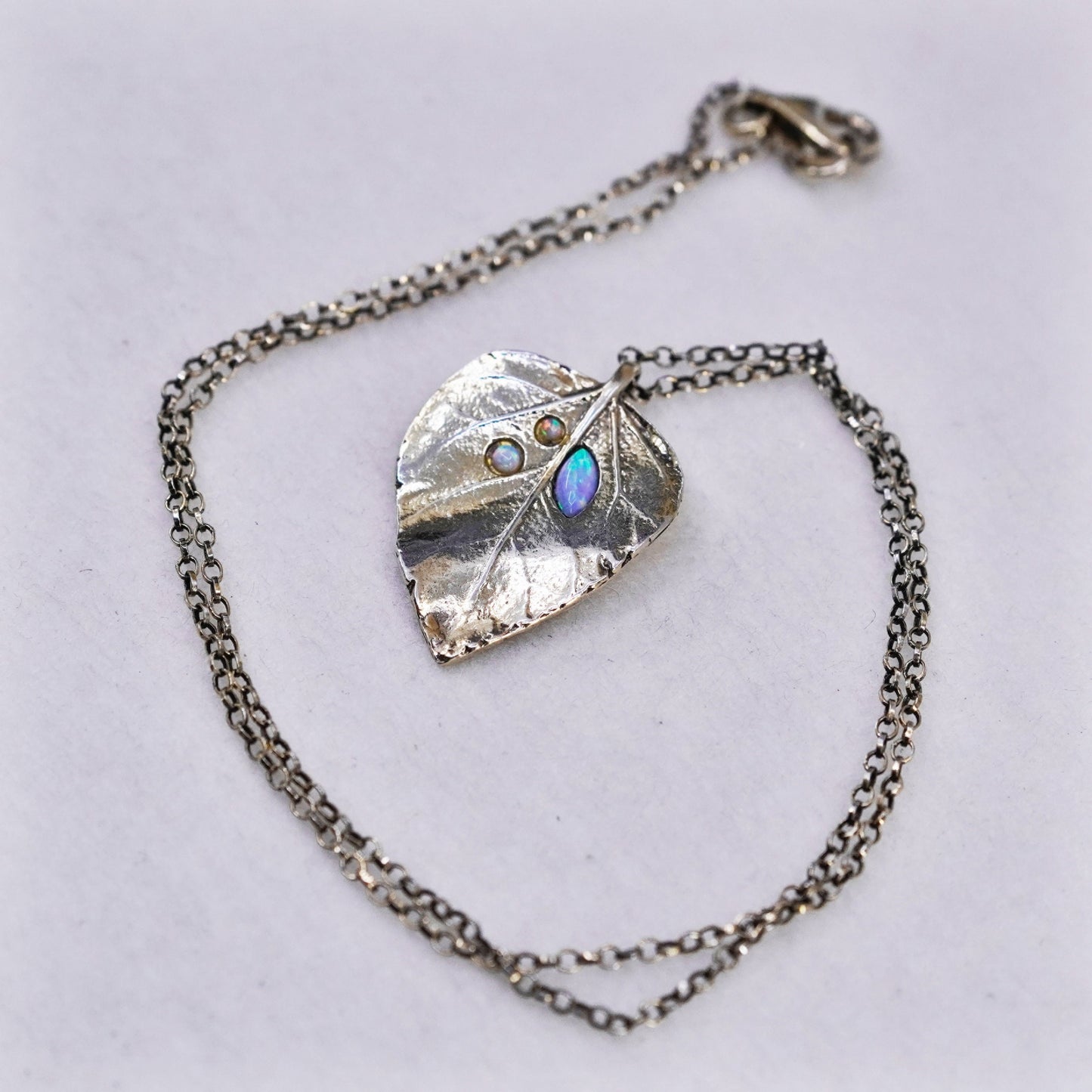 17”, Israel vermeil gold over Sterling 925 silver necklace leaf pendant opal