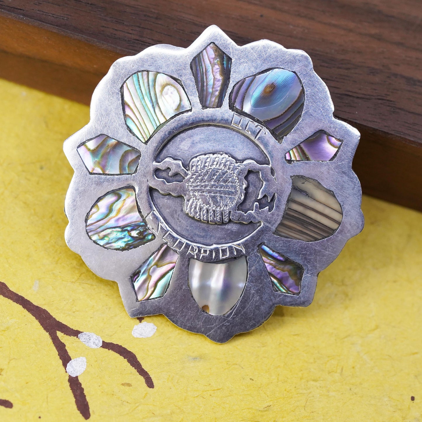 Vintage southwestern handmade sterling 925 silver flower brooch with abalone
