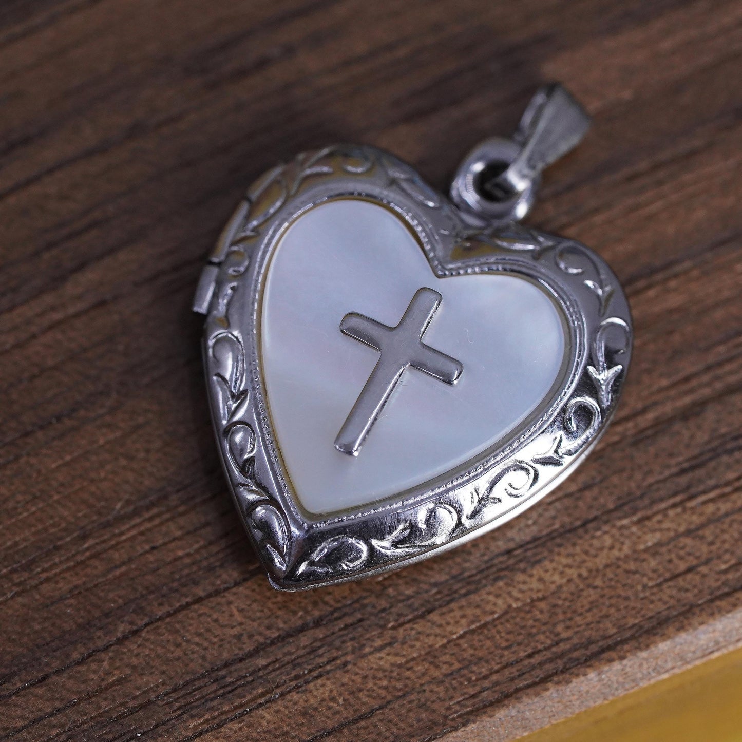 VTG Sterling silver pendant, 925 heart photo locket cross and mother of pearl
