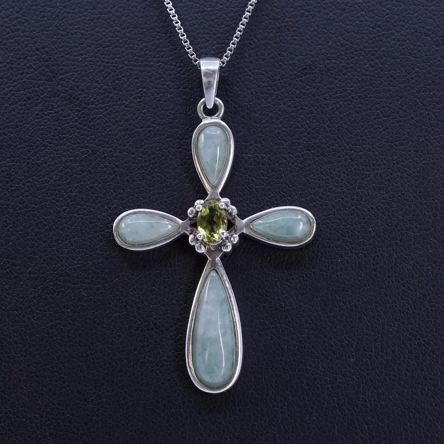 18”, vintage Sterling 925 silver box necklace with cross charm and jade peridot