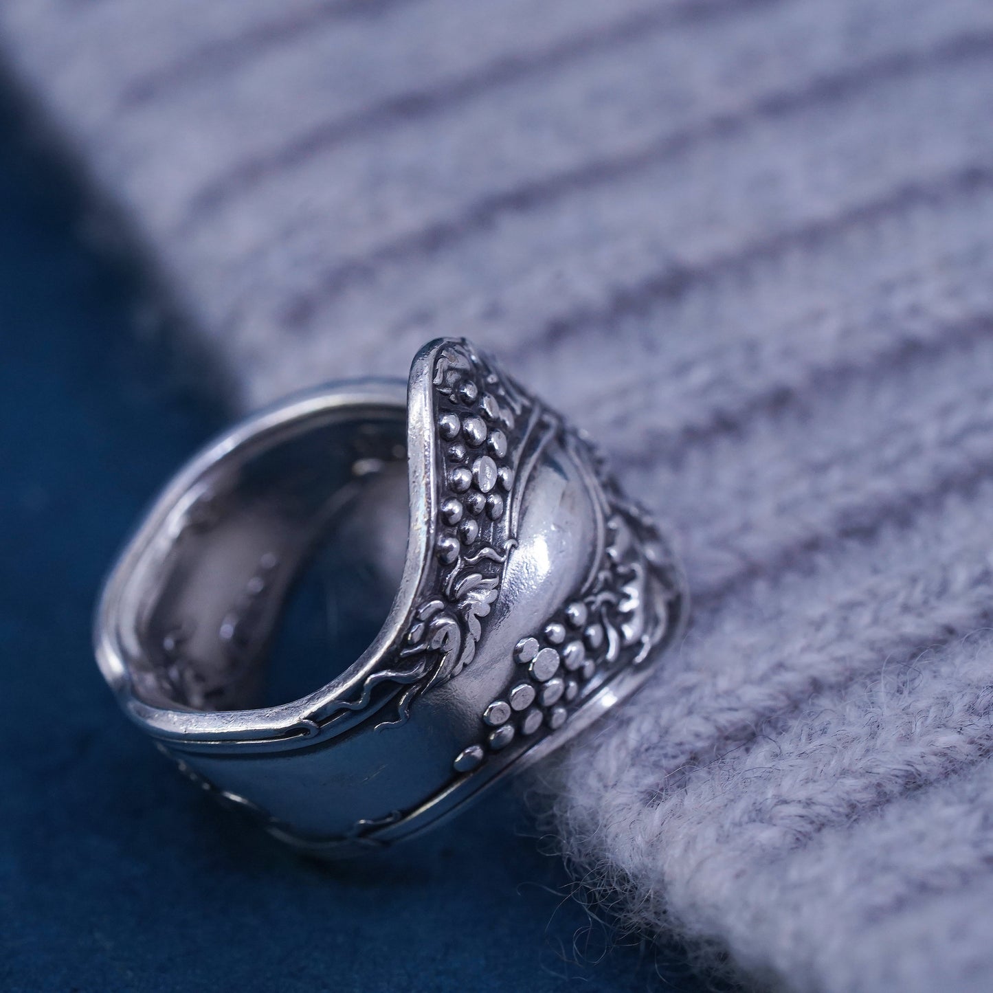 Size 4.5, vintage 1847 Roger’s Bros silver ring, 925 flower spoon wrap band