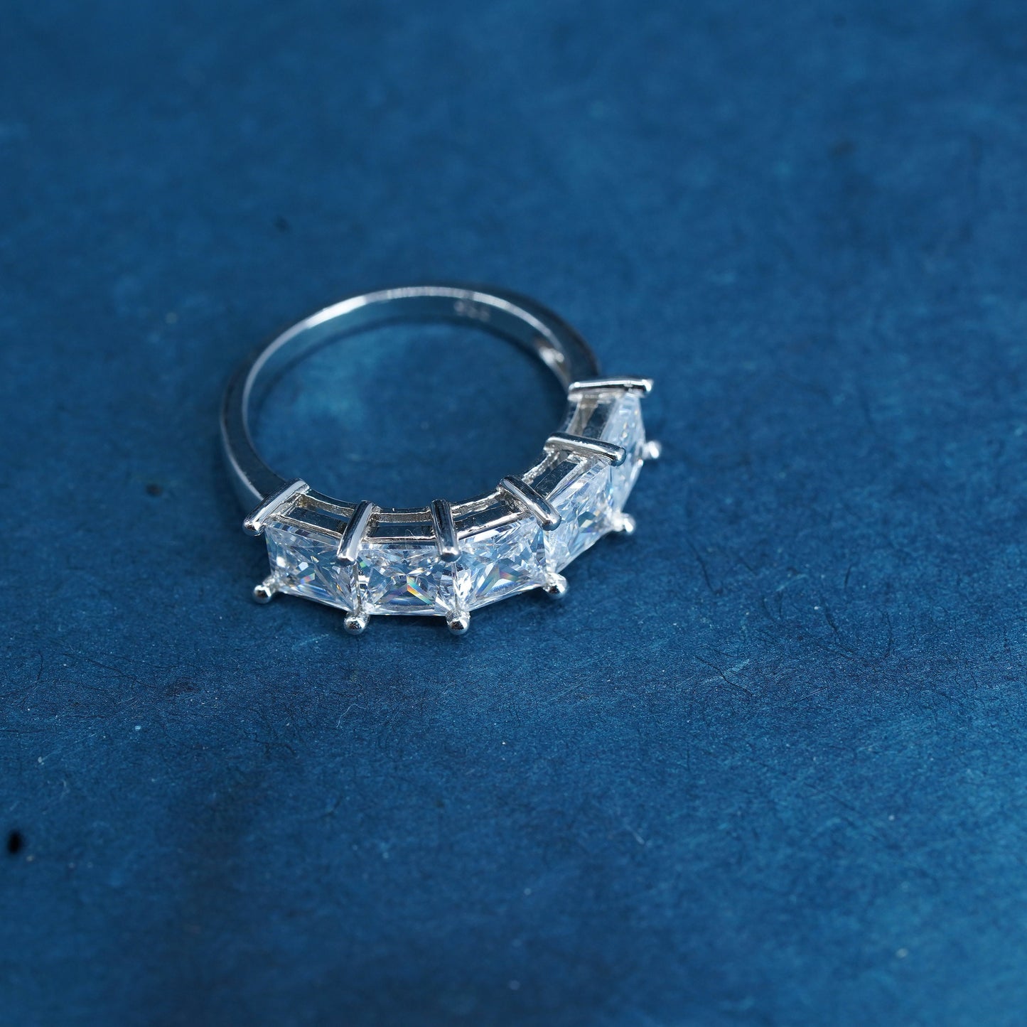 Size 7, vintage Sterling silver engagement ring, 925 band with clear cz inlay