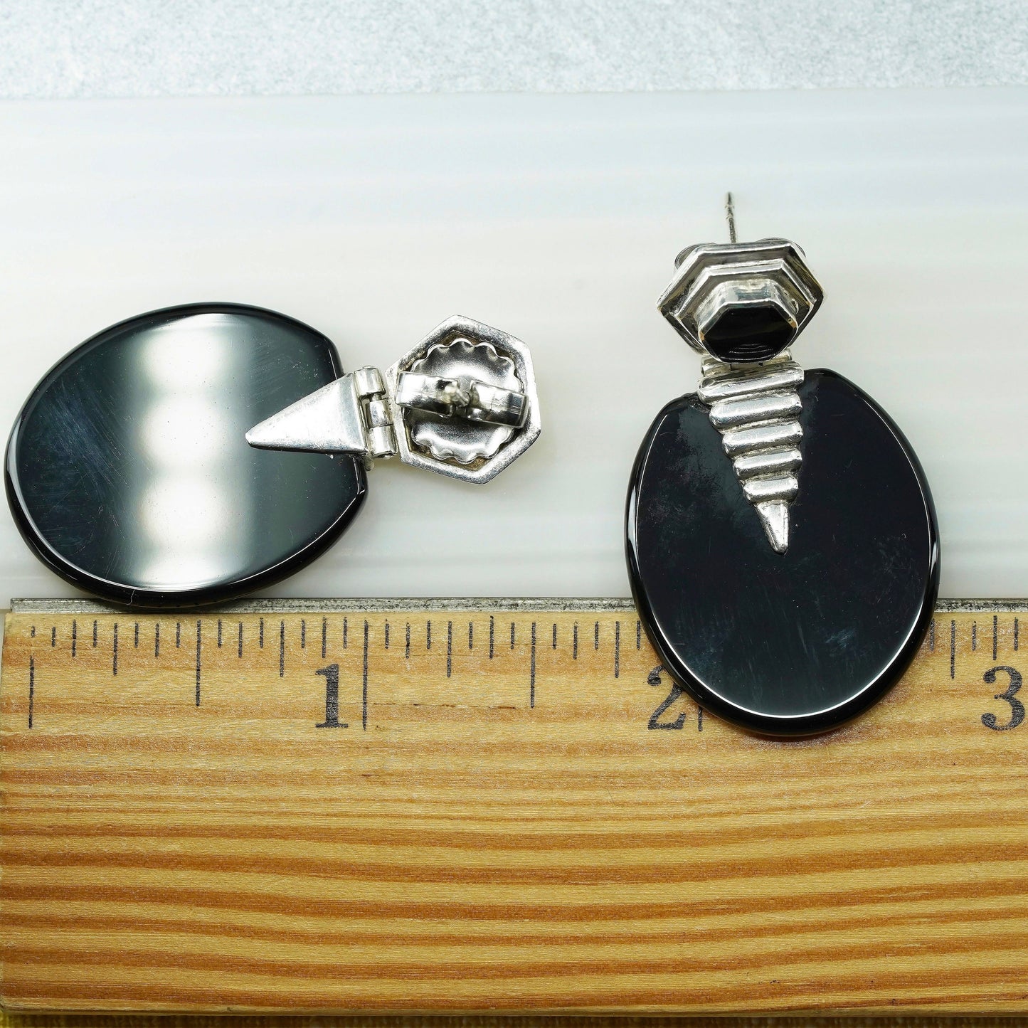 Vintage southwestern Sterling 925 silver handmade oval earrings with black onyx