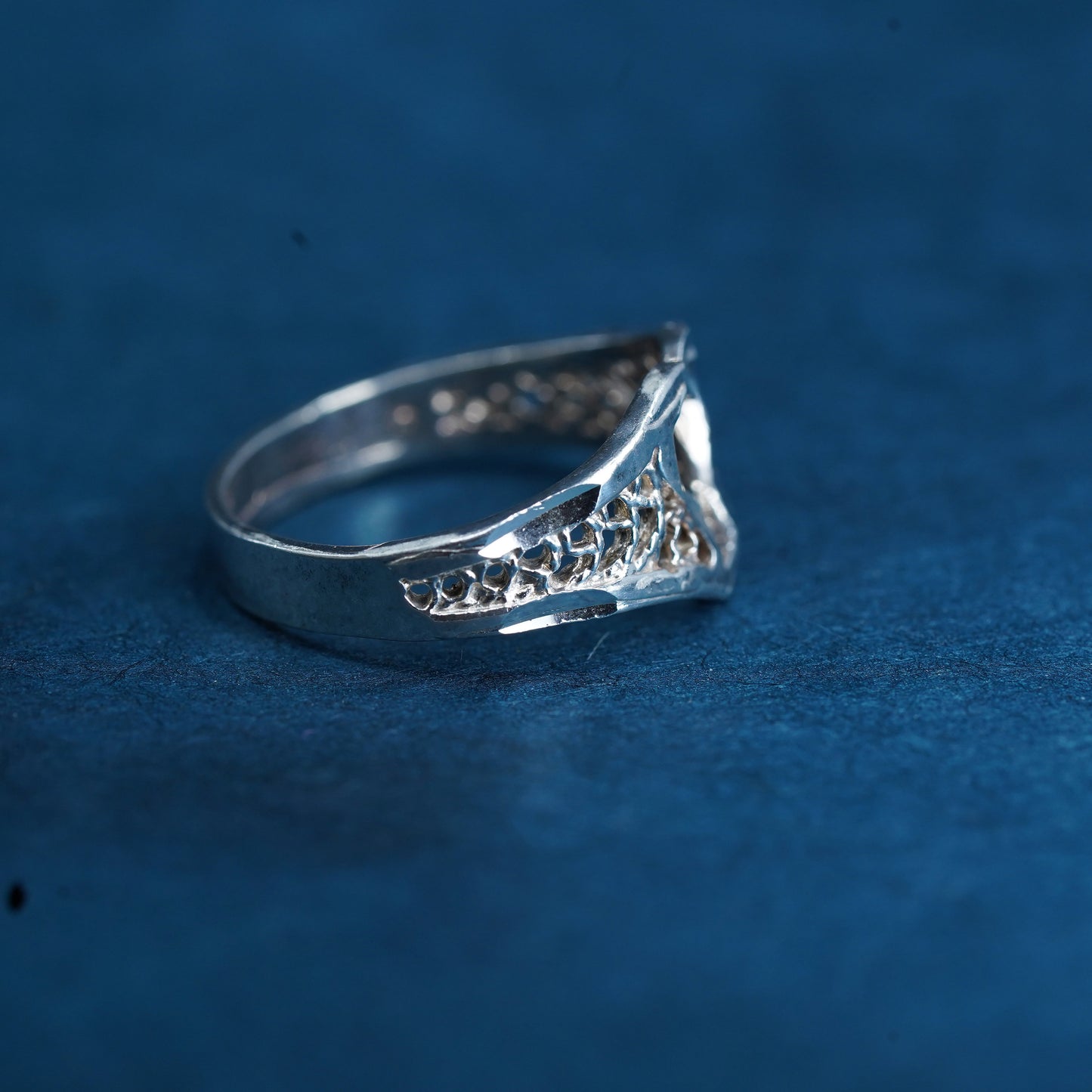 Size 6.5, vintage sterling silver handmade ring, 925 filigree heart band