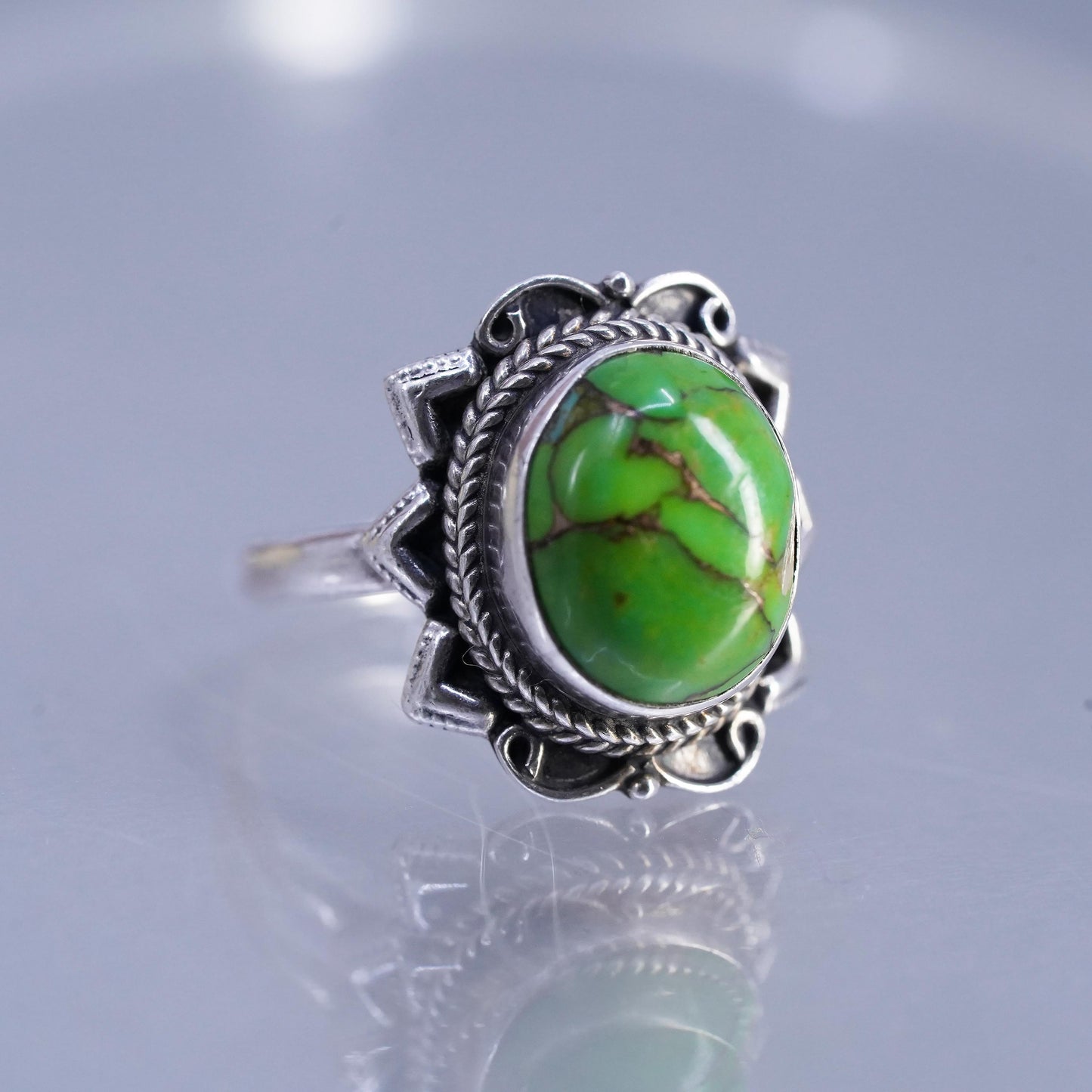 Size 7, Native American navajo Sterling 925 silver handmade ring with turquoise