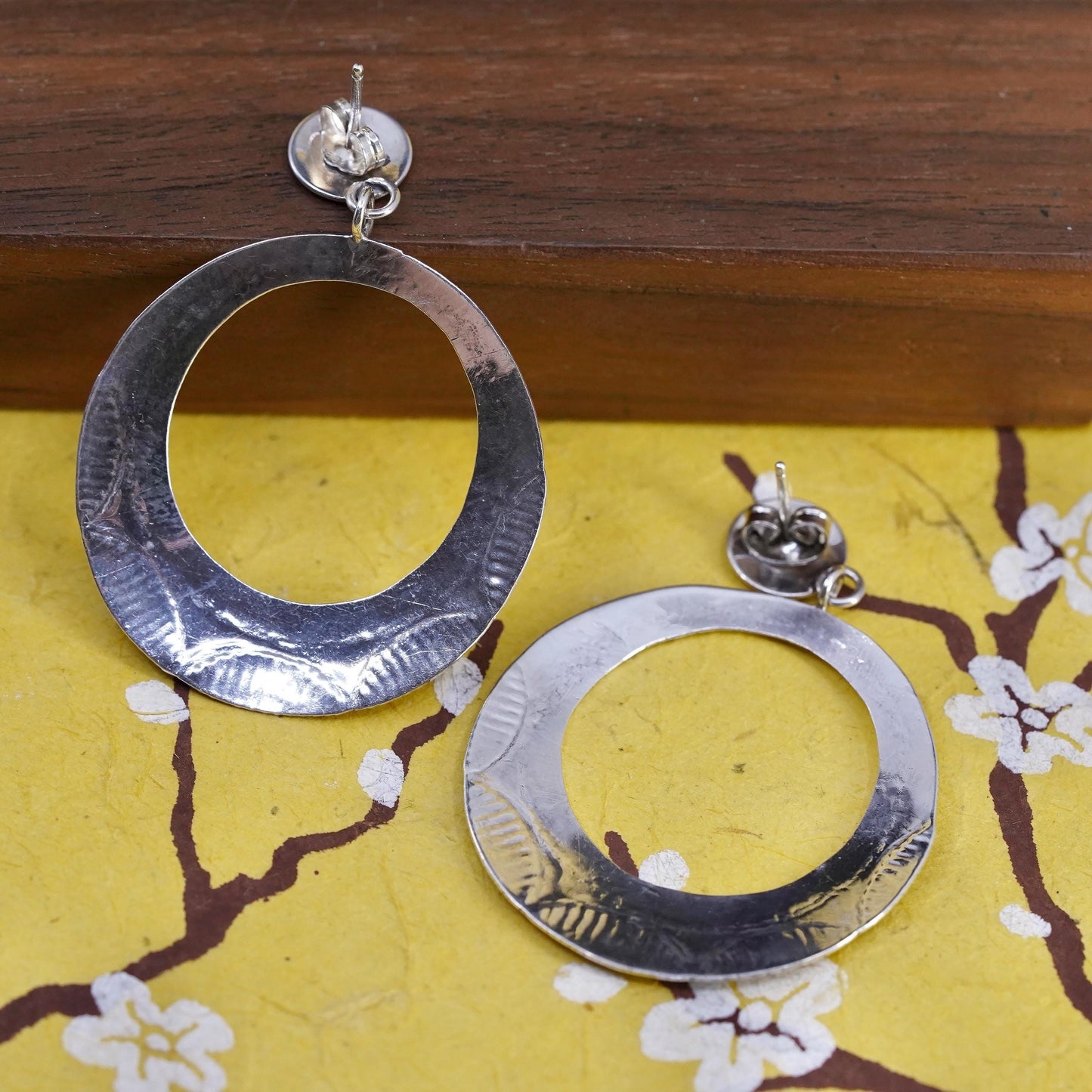 Vintage southwestern Sterling 925 silver handmade textured circle disc earrings