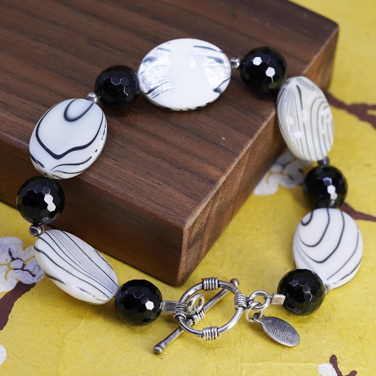 7”, Vintage Donna Dressler Sterling silver 925 bracelet, mother of pearl stripy