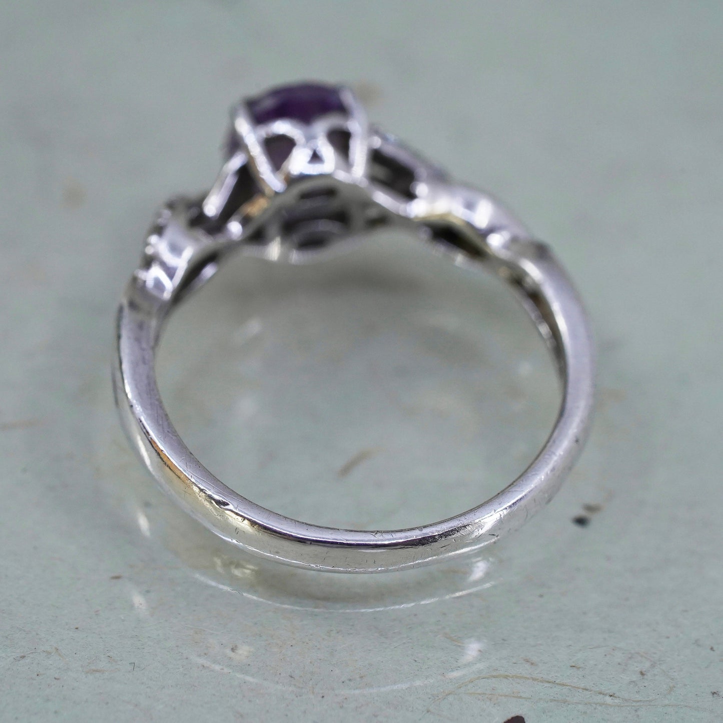 Size 7.5, vintage Sterling 925 silver handmade ring with amethyst and cz