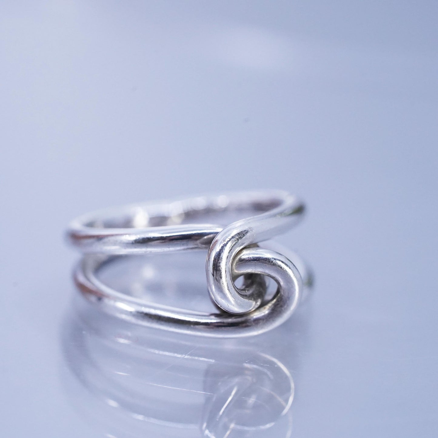 Size 6.5, vintage Mexican Sterling 925 silver handmade ring, knotted band
