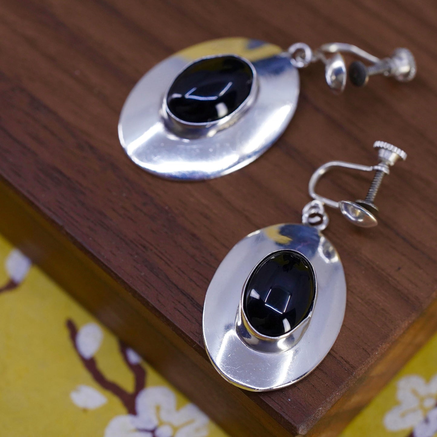 Vintage Sterling 925 silver handmade screw back ova earrings with black onyx