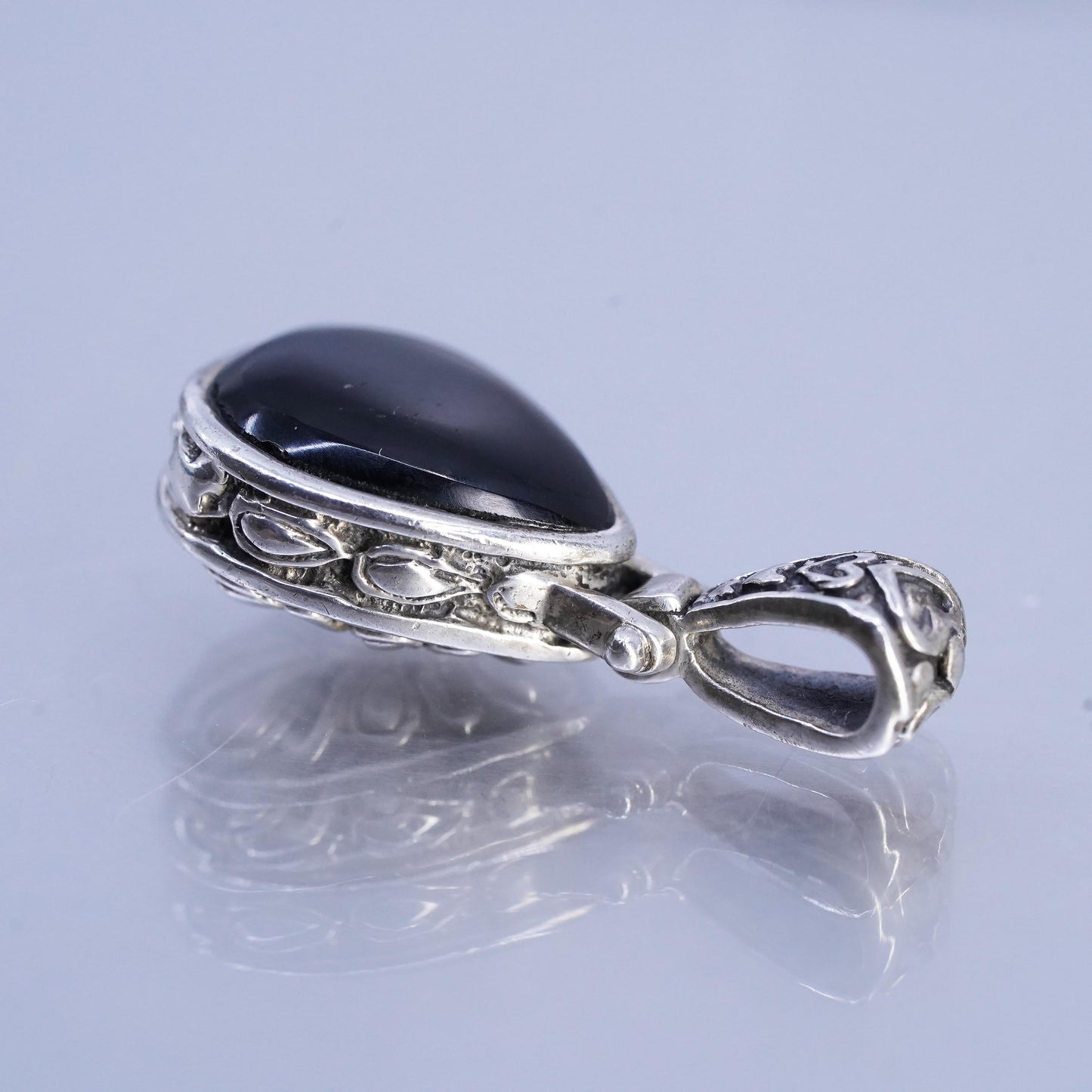 Vintage Bali sterling 925 silver double sided filigree teardrop pendant onyx