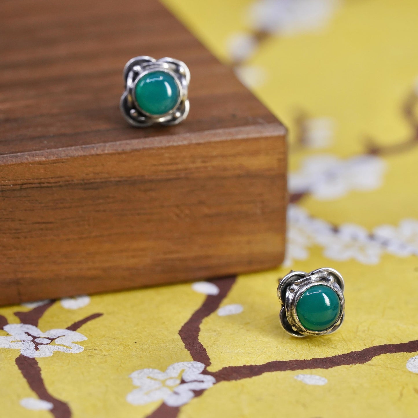 Vintage Sterling Silver 925 handmade studs Earrings jade, southwestern jewelry