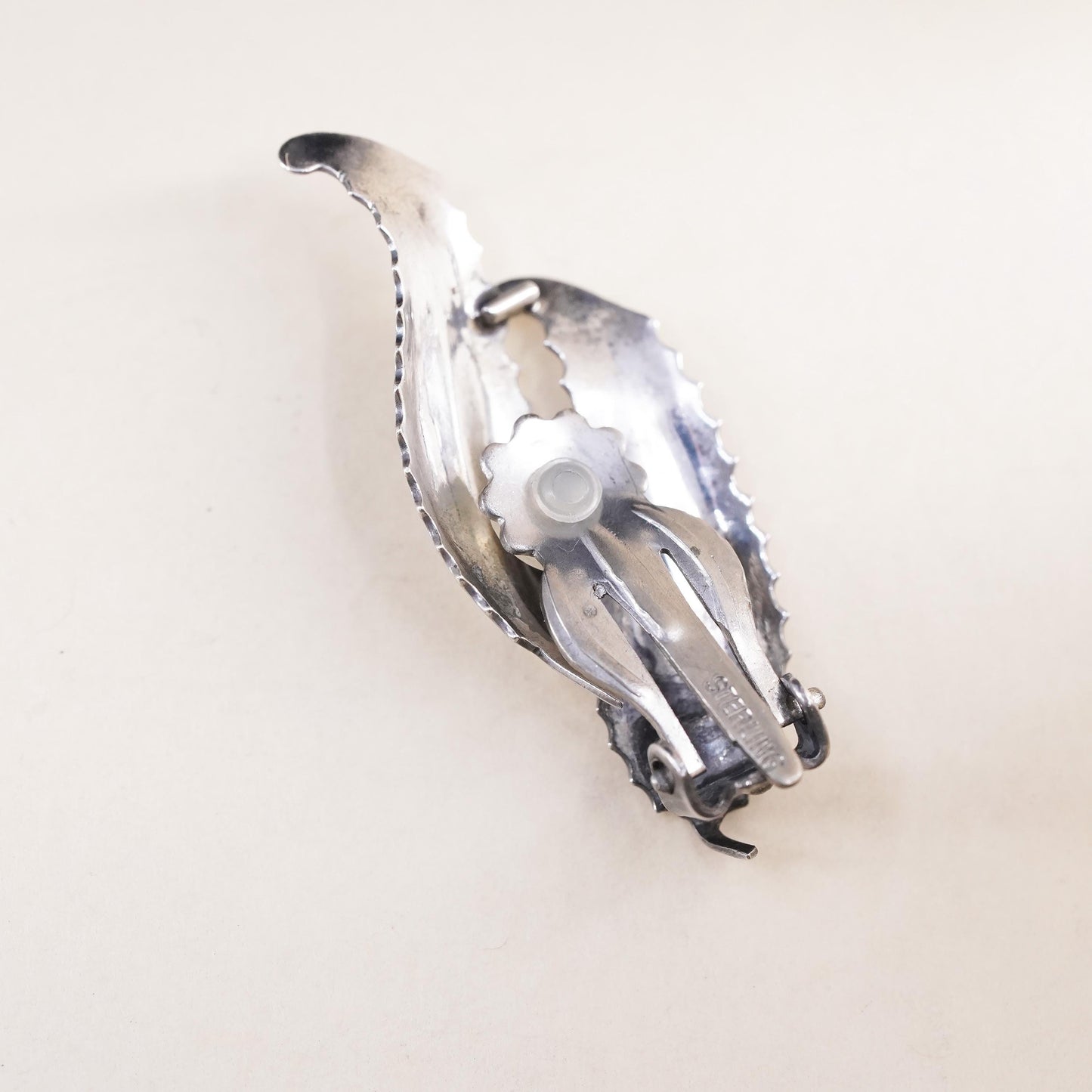 Vintage southwestern sterling silver single earring, 925 silver leaves clip on