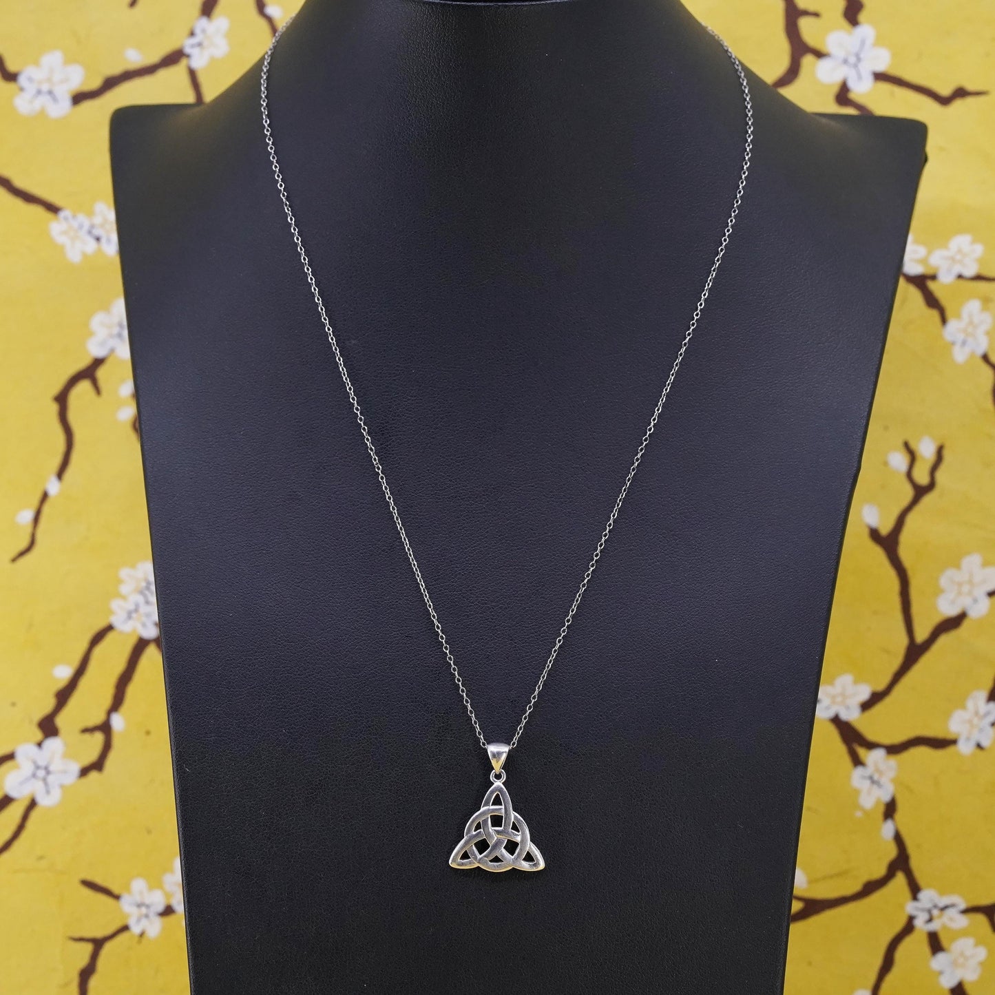 Vintage Sterling silver circle necklace, 925 irish Celtic knot triangle pendant