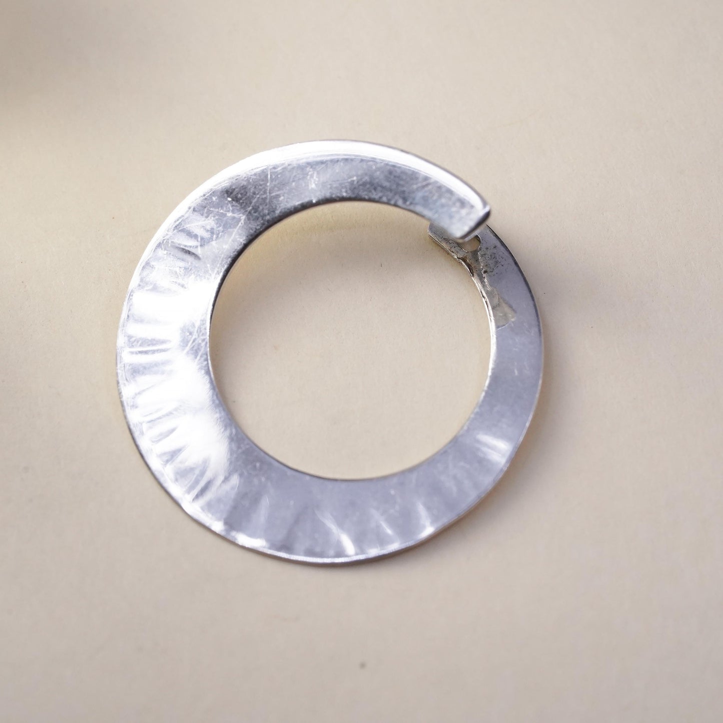 1.25”, Ed Levin Ed Levin Vintage Sterling Silver Swirl Disc single Earring hoop