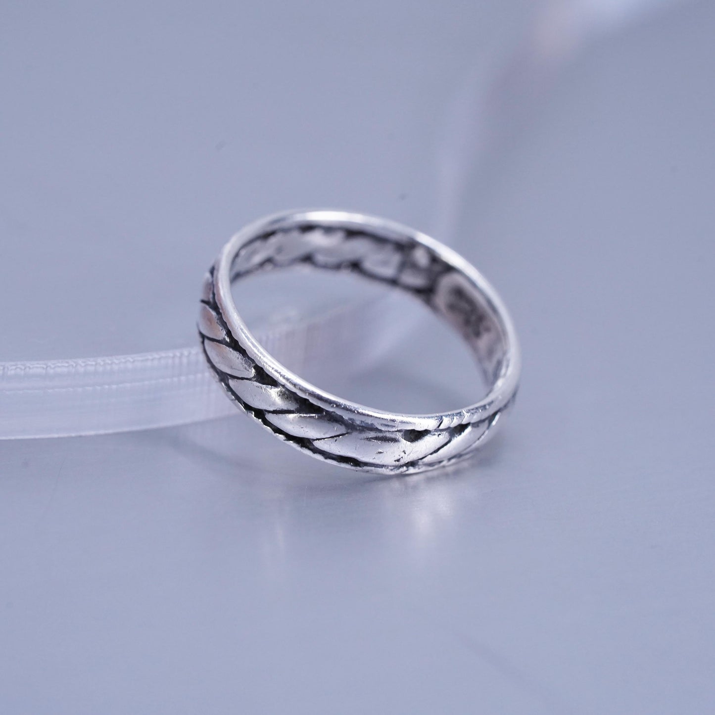 Size 5, vintage southwestern Sterling 925 silver statement ring, band w/ cable