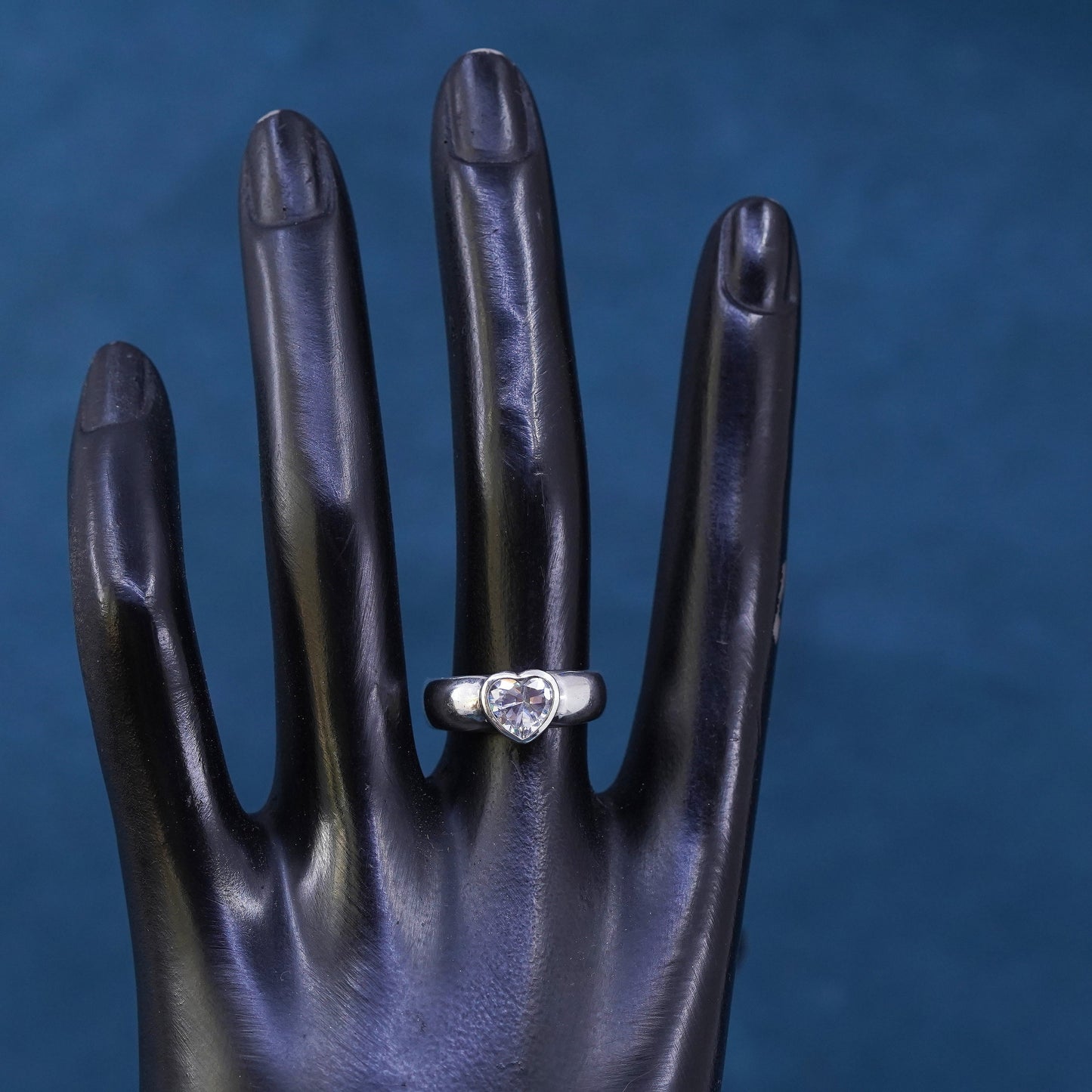 Size 7, vintage Sterling silver 925 engagement ring with cz heart