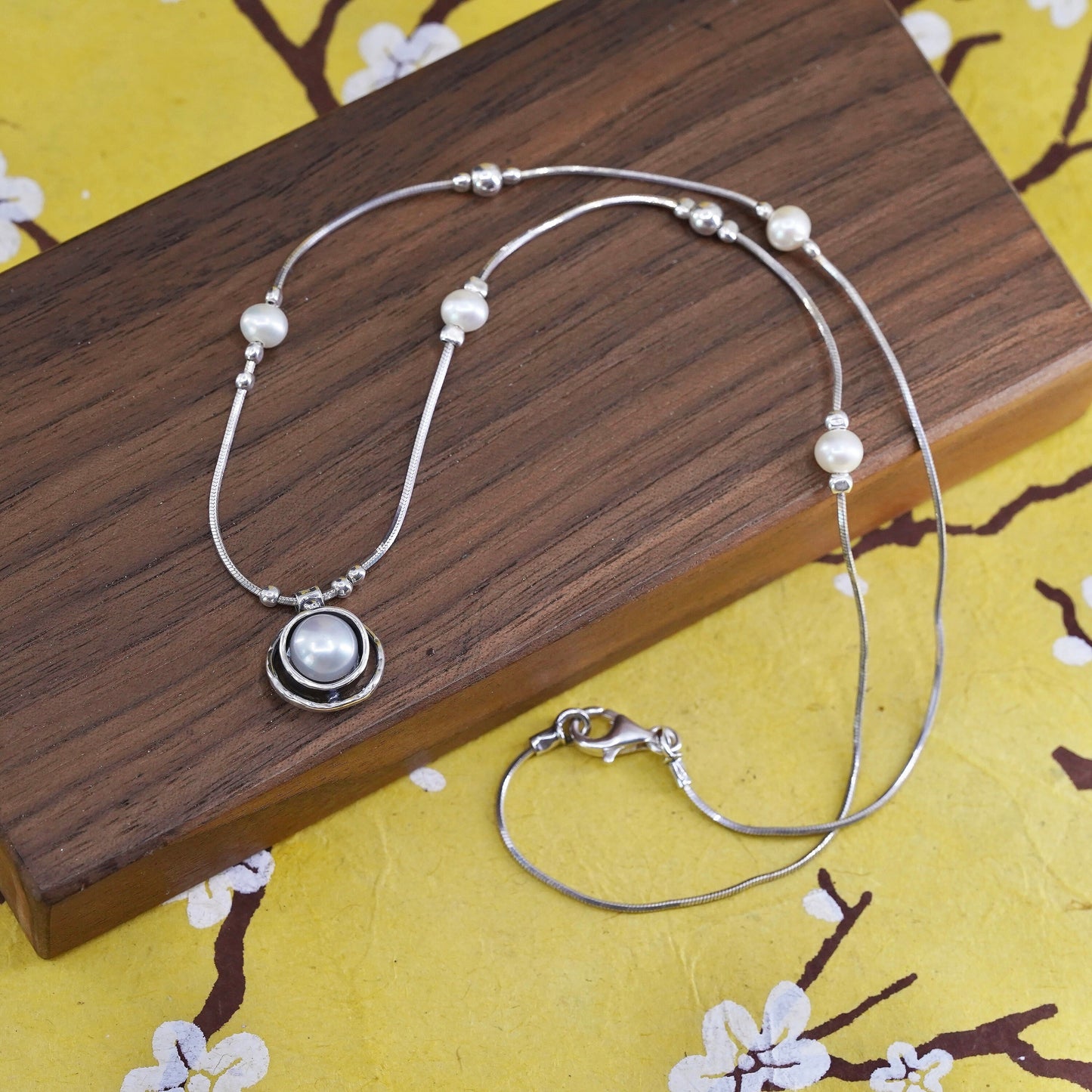 18”, Shablool Didae Sterling 925 silver necklace, snake circle pearl pendant