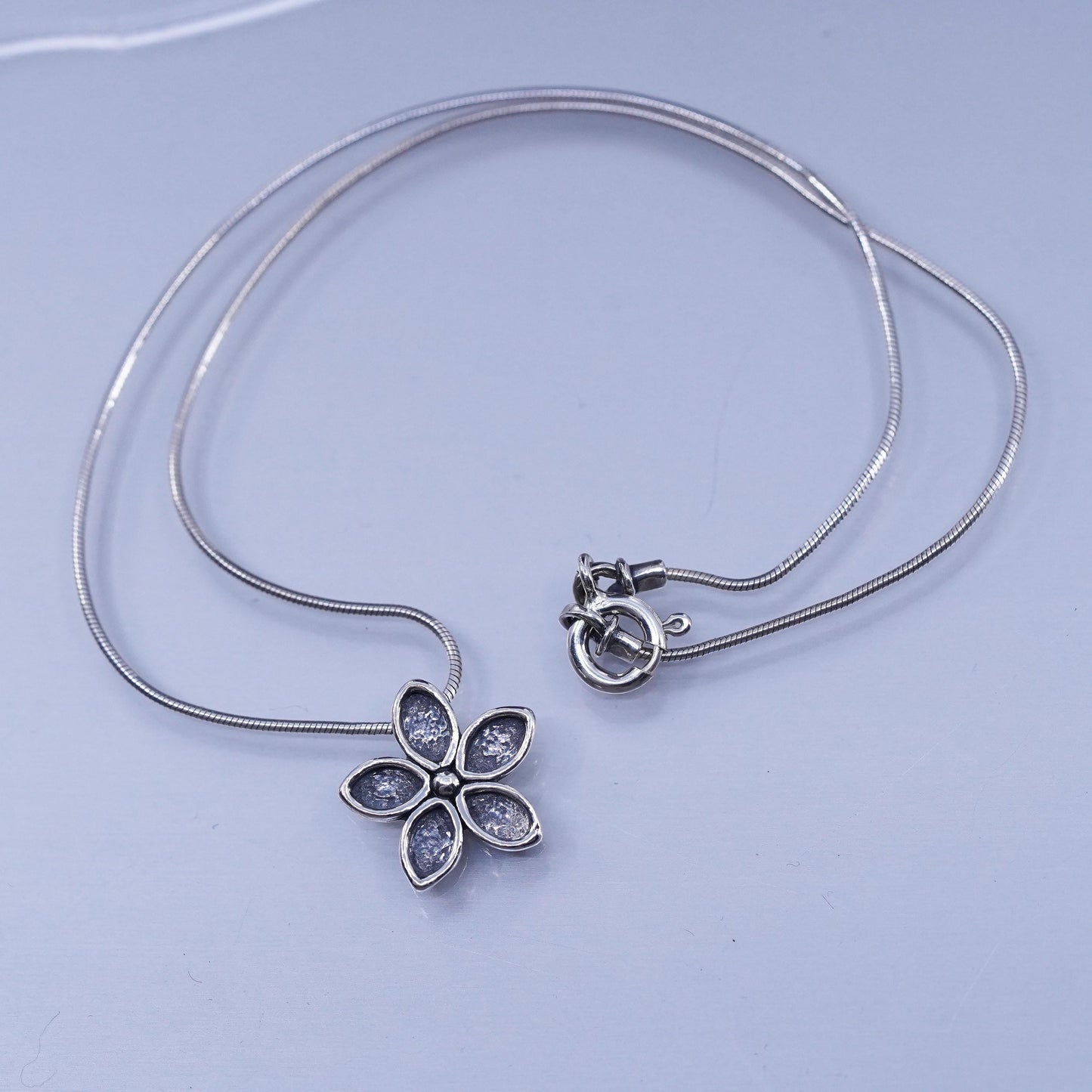 16”, Silpada Oxidized Sterling 925 Silver Daisy Flower Pendant Necklace N1276