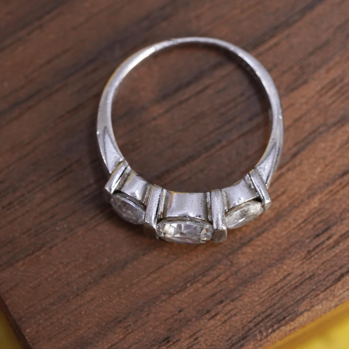 Size 7.5, vintage Sterling 925 silver anniversary ring with clear cz