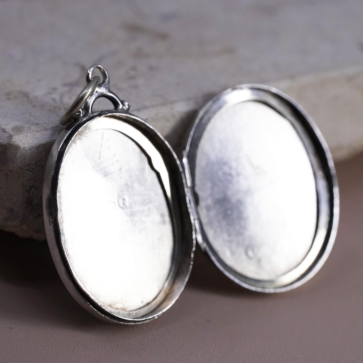 Vintage Sterling silver handmade pendant, 925 oval photo locket with swirly