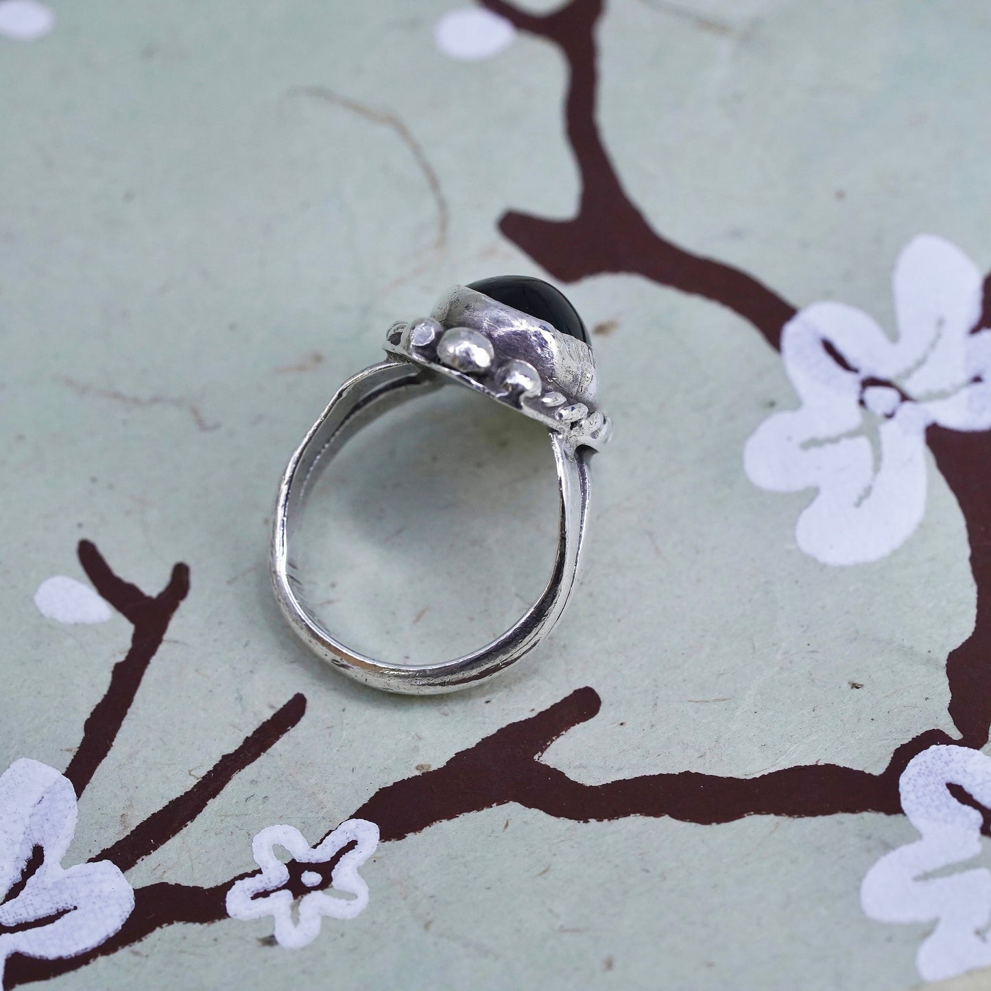 Size 4.5, Vintage sterling 925 silver handmade ring with onyx and bead details