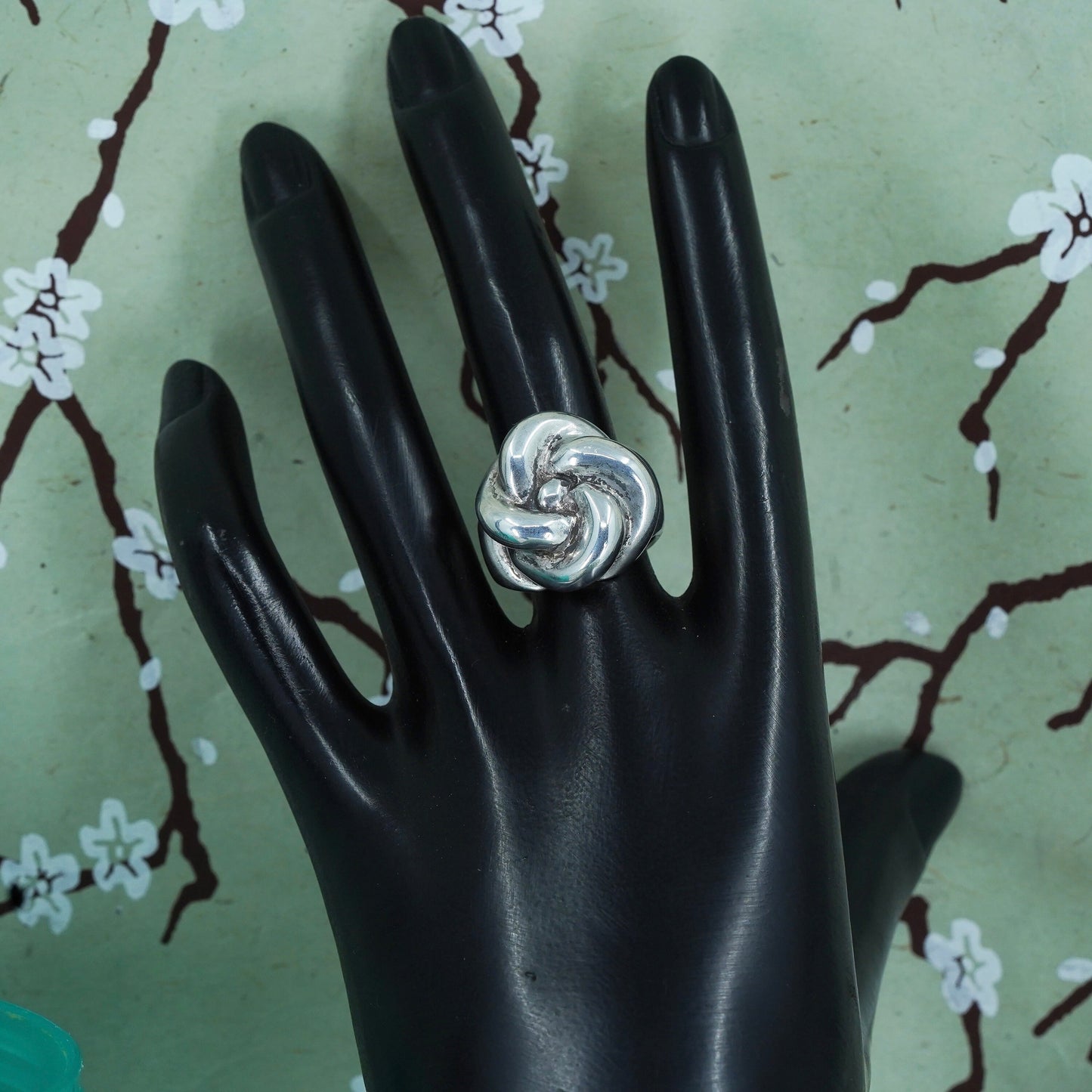 Size 7.75, VTG Mexican sterling silver handmade entwined ring, 925 floral band