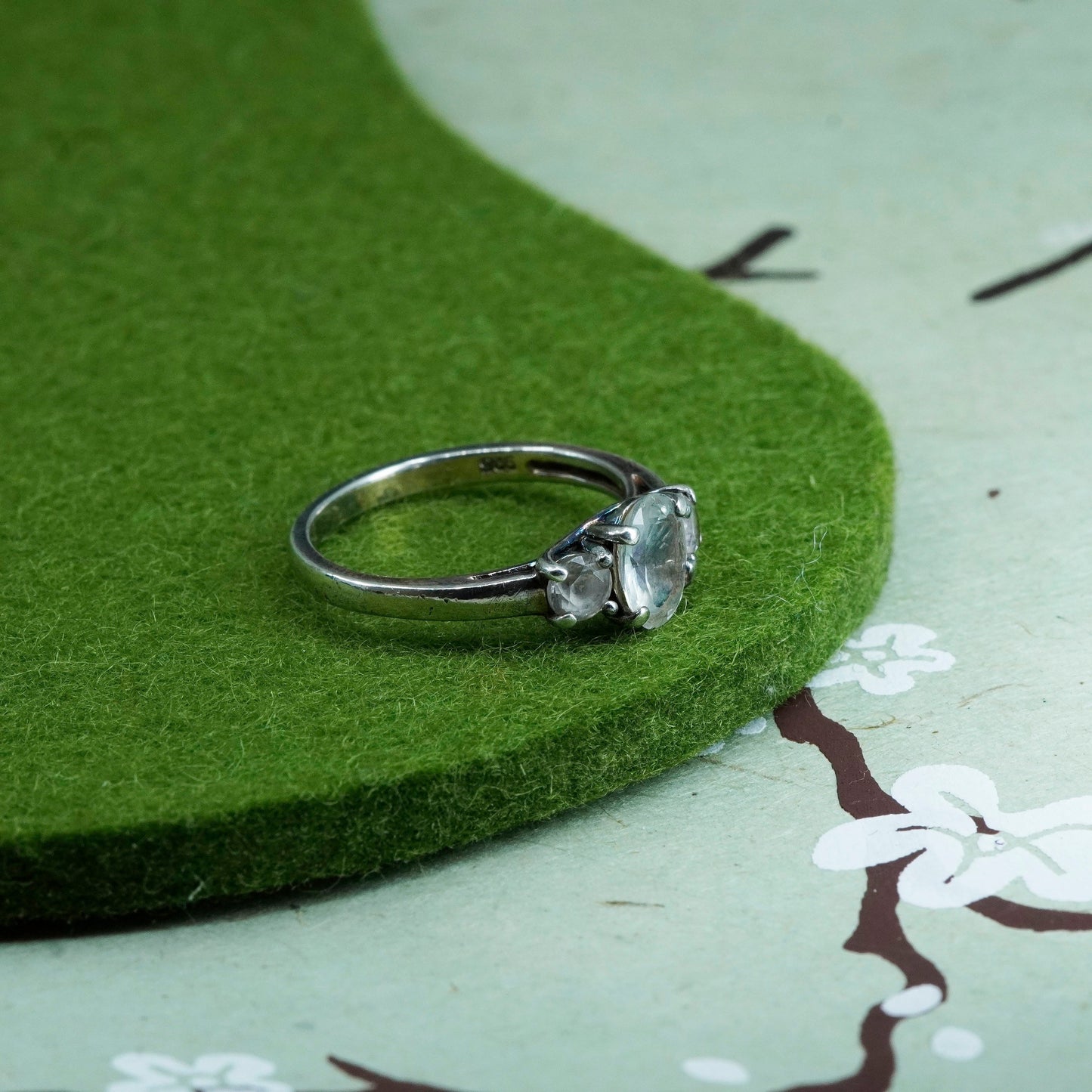 Size 8.5, Sterling 925 silver ring with round CZ cluster