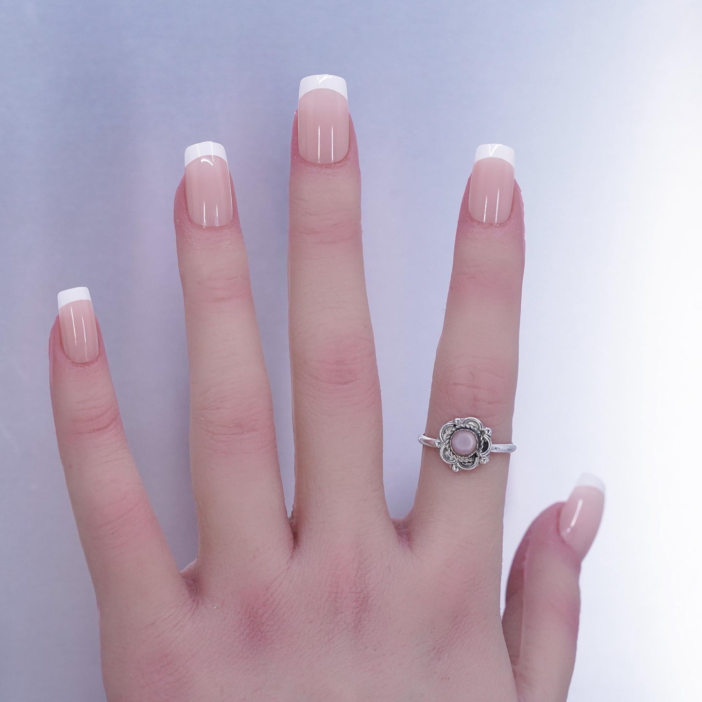 Size 7, Vintage Sterling 925 silver handmade ring with pink mother of pearl